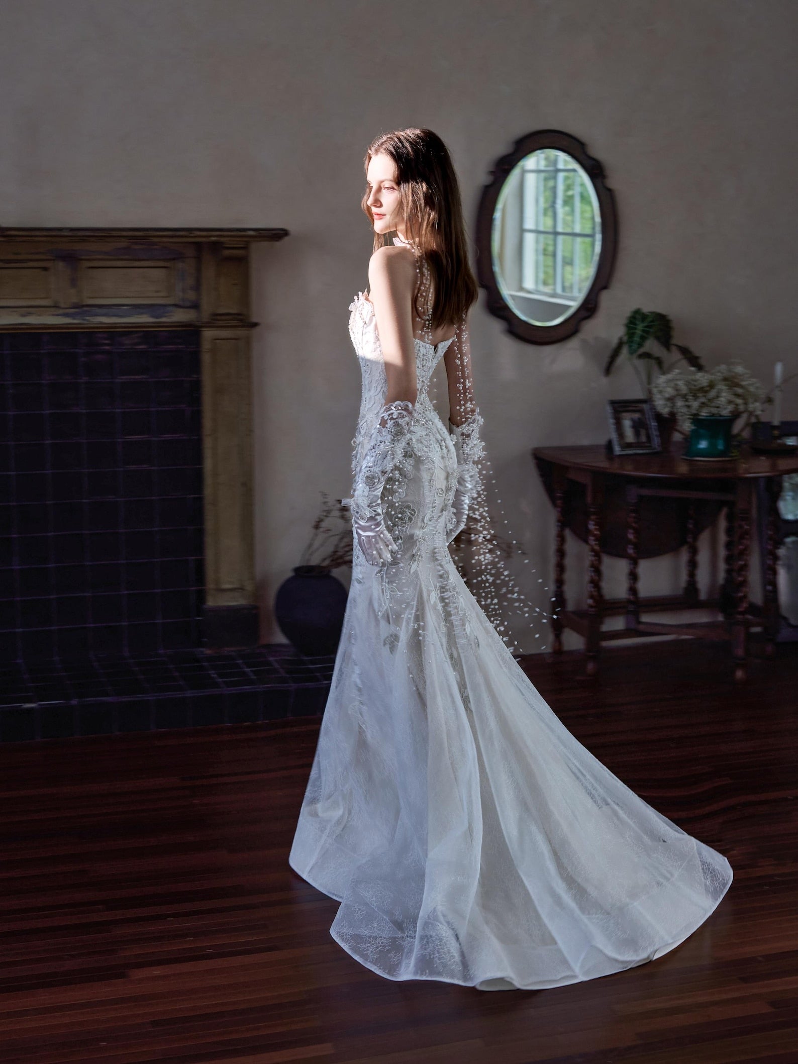 Luxury Hand Rhinestone Mermaid Bridal Outfit With Lace Gloves & Butterfly Choker