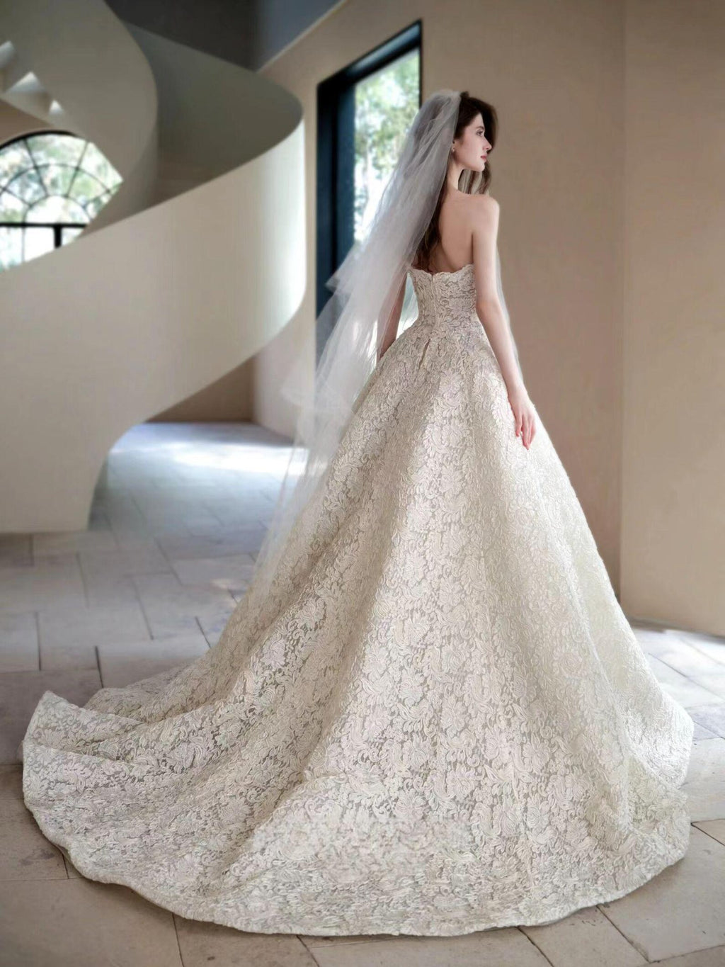 Strapless Full Lace Ball Gown Wedding Dress With Detachable Lace Gloves Chapel Train Bridal Gown