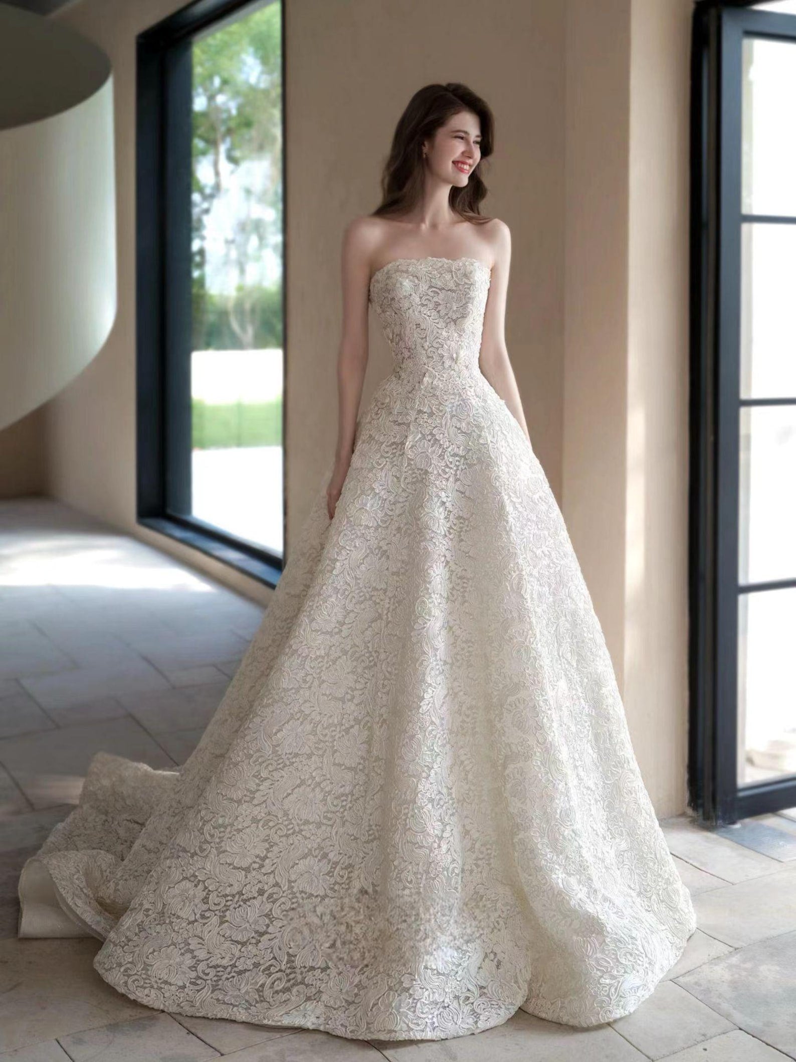 Strapless Full Lace Ball Gown Wedding Dress With Detachable Lace Gloves Chapel Train Bridal Gown
