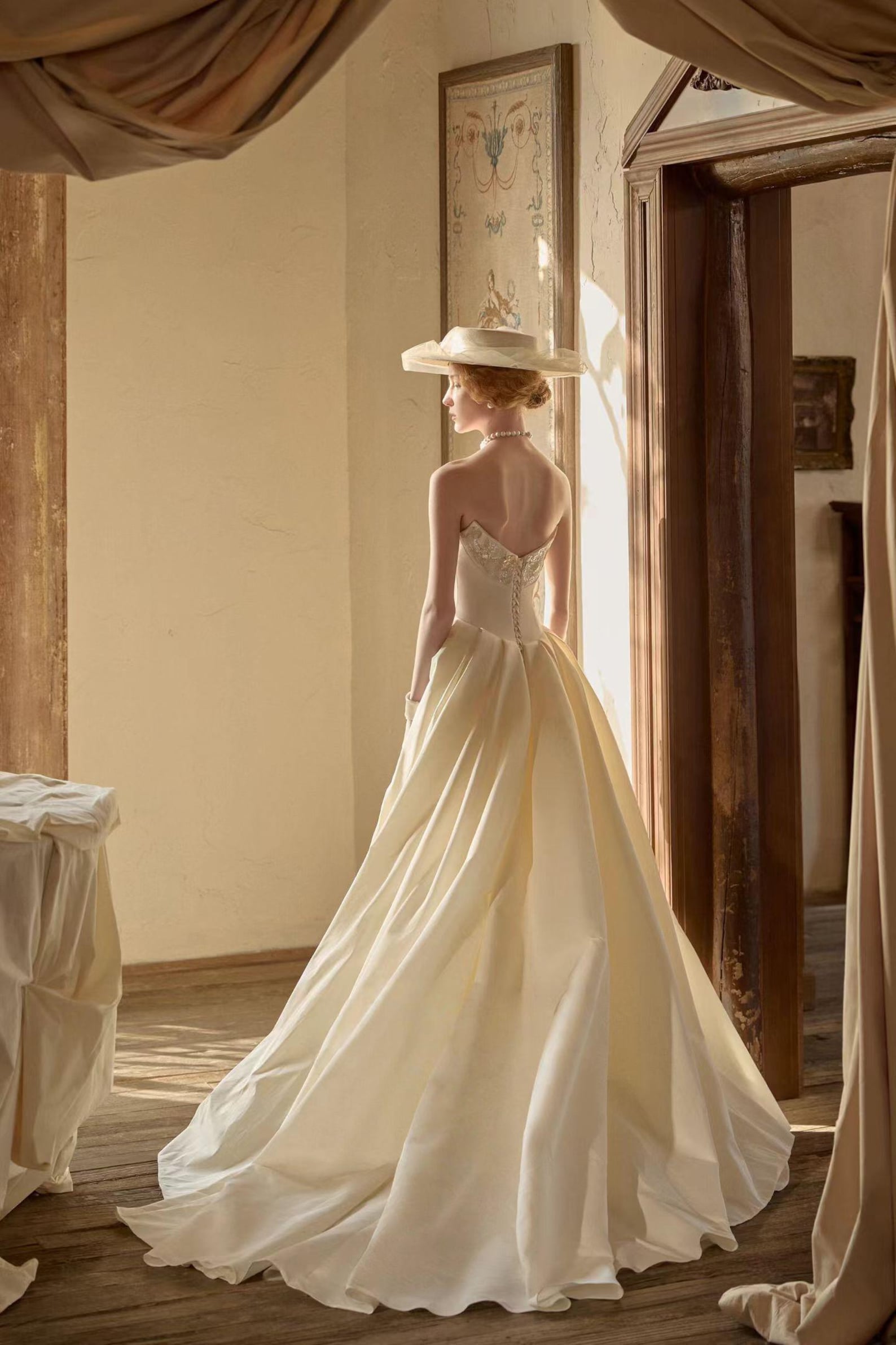 Strapless Lace Wedding Dress With Camellia Embroidery