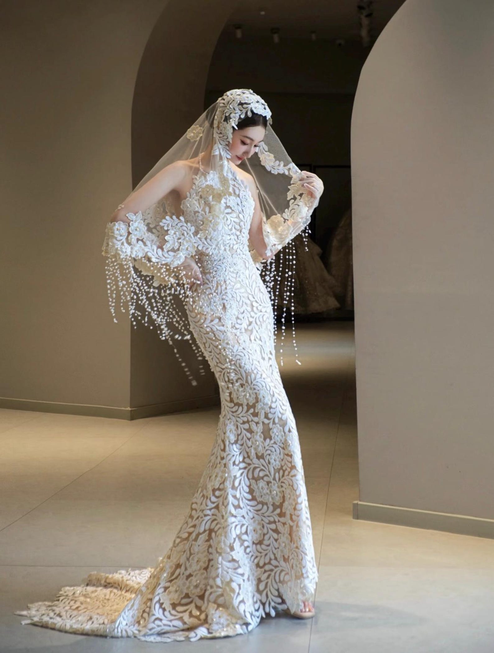 Vintage Lace Mermaid Wedding Dress, Halter Bridal Gown With Floral Veil & Pearl Tassels, Fitted Nude Lining Wedding Gown For Elopement