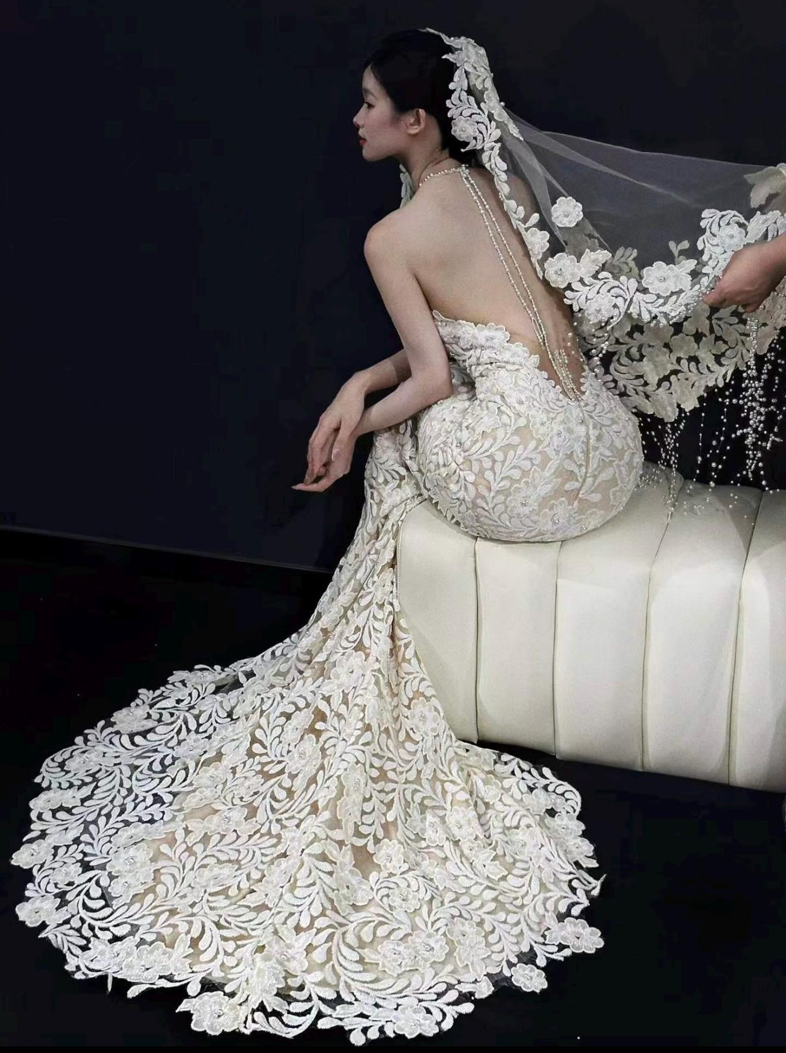 Vintage Lace Mermaid Wedding Dress, Halter Bridal Gown With Floral Veil & Pearl Tassels, Fitted Nude Lining Wedding Gown For Elopement