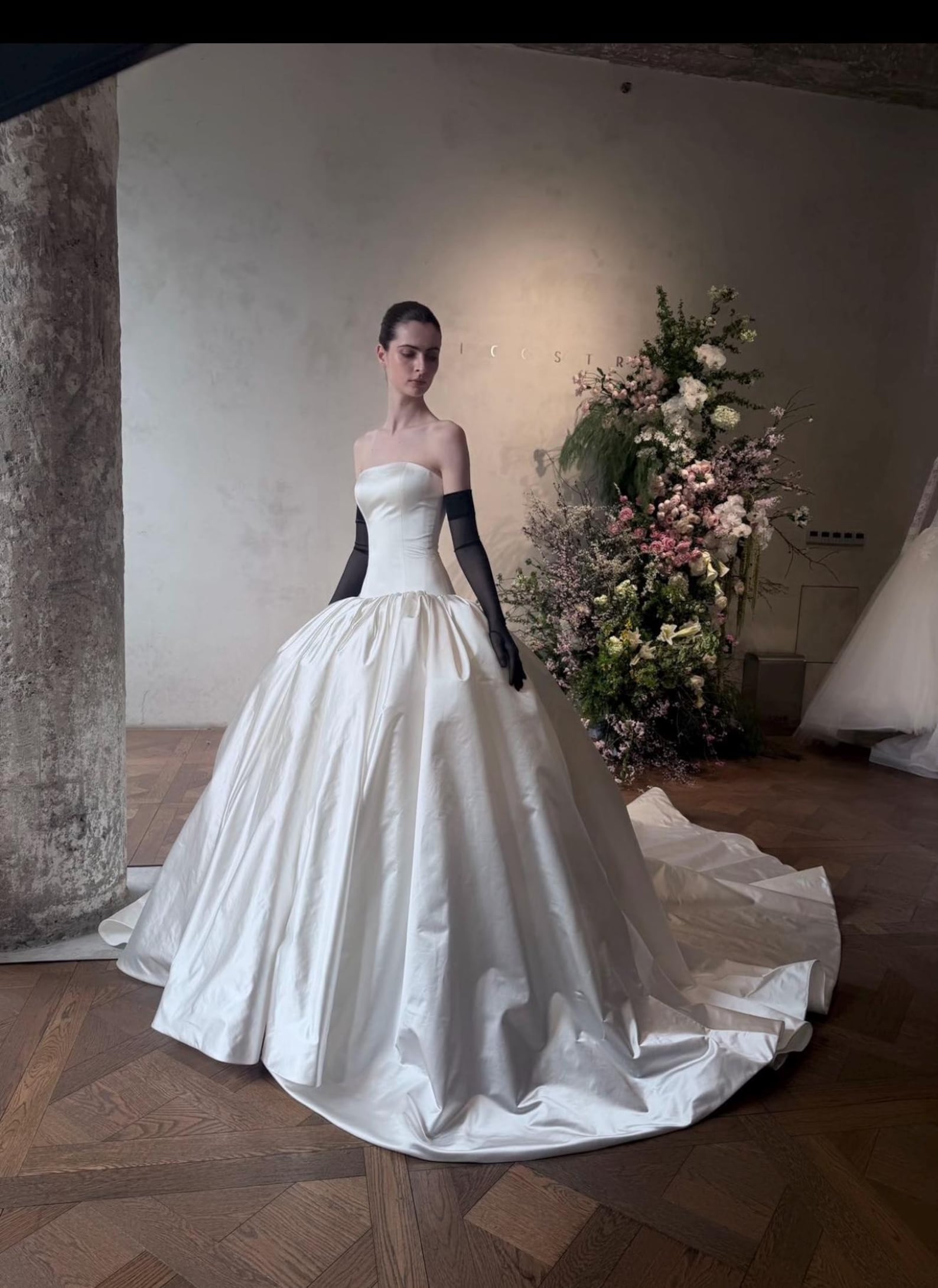 Strapless Ballgown Satin Wedding Dress, Minimalist Low Waist Bridal Gown, Luxury Plain Ivory Wedding Gown With Train, Old Money Bride Dress