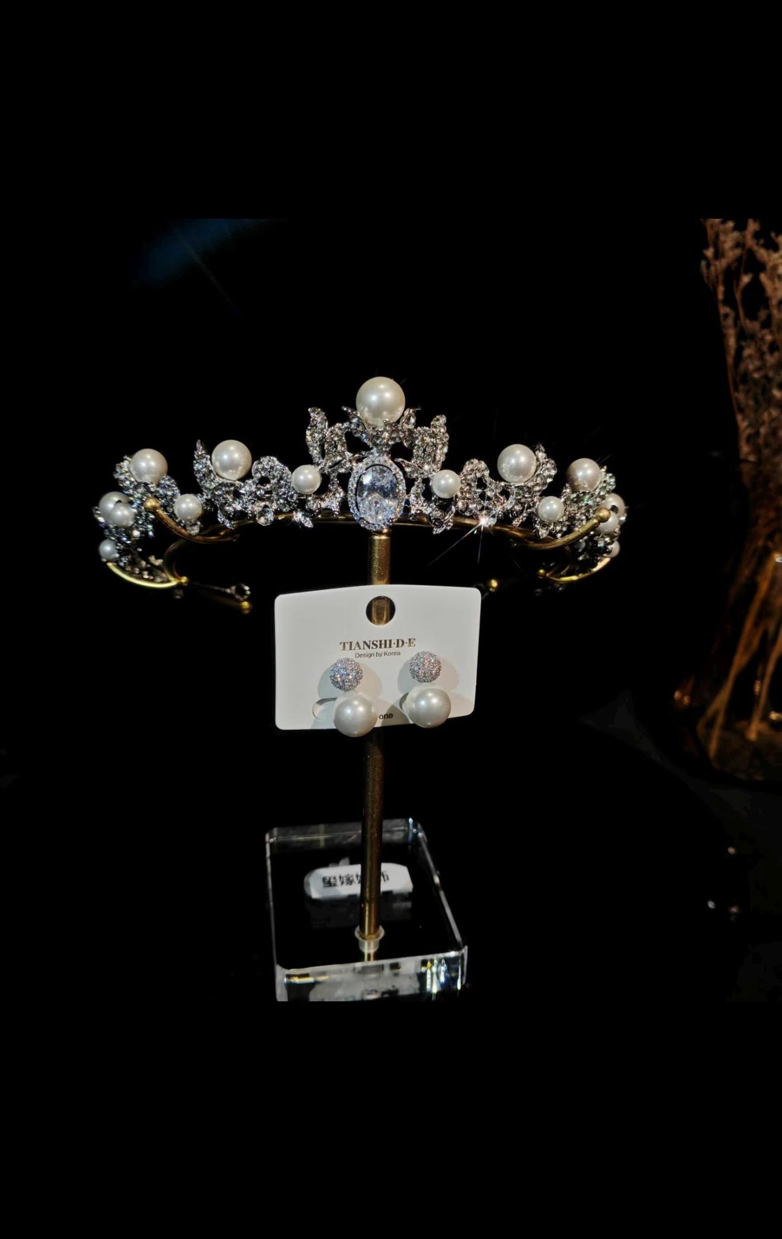 Pearl Crystal Bridal Tiara with Matching Earrings, Silver Wedding Crown, Vintage Bride Headpiece for Wedding Prom Pageant