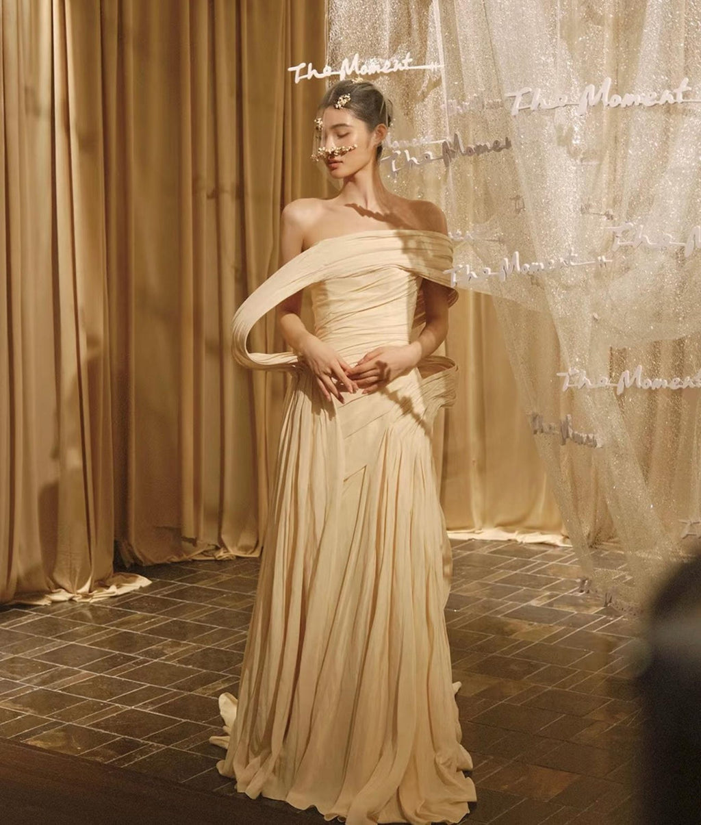 Fully Hand Sewn Shell Stone Short Tulle Veil, Unique Handcrafted Wedding Blusher Veil