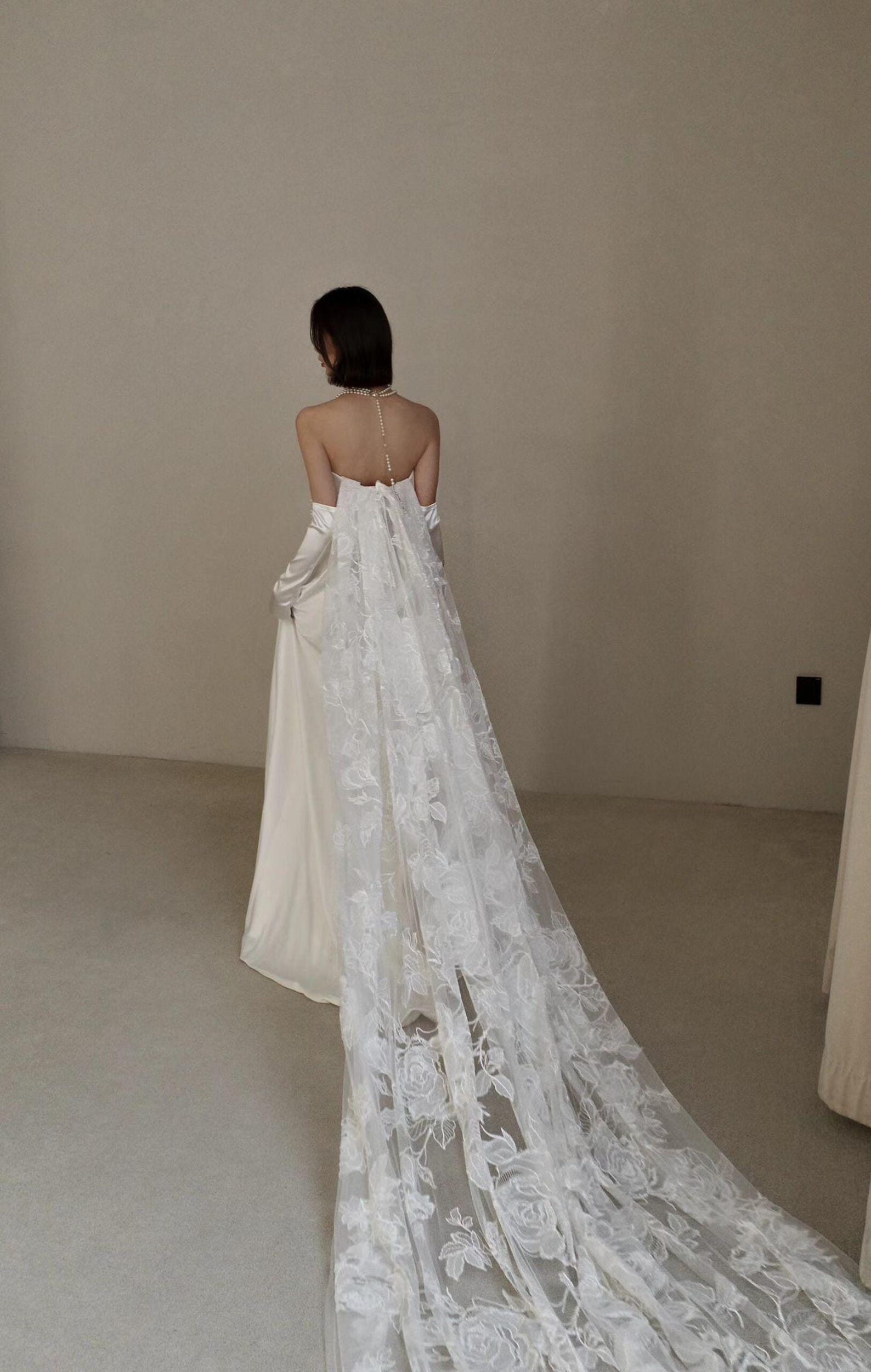 Minimalist Ivory Satin Wedding Gown, Single Pearl Chain Strap Mermaid Dress, Lace Applique Detachable Train Bride Dress