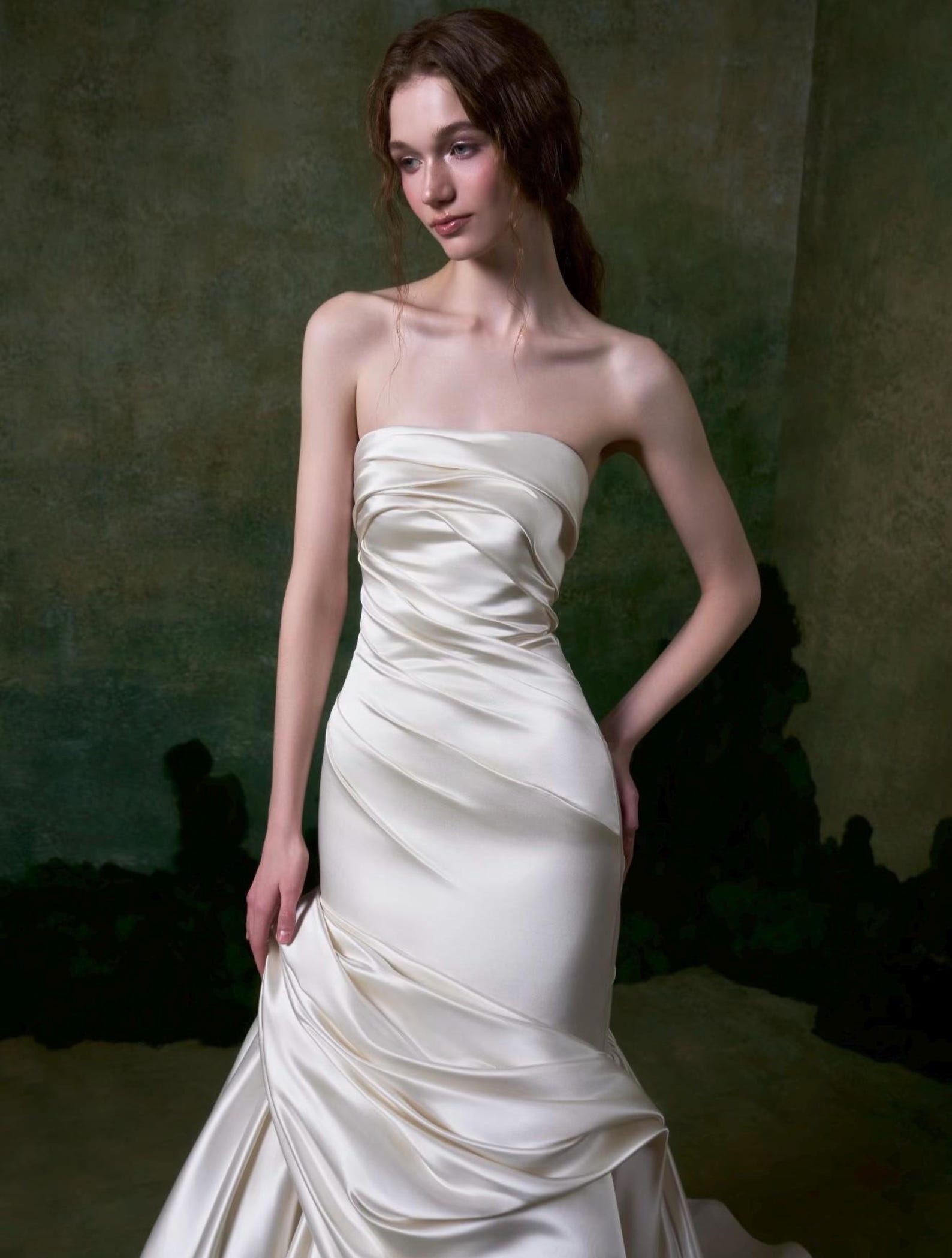 Luxury Ivory Satin Mermaid Wedding Dress | Strapless Ruched Design With Detachable Sleeves