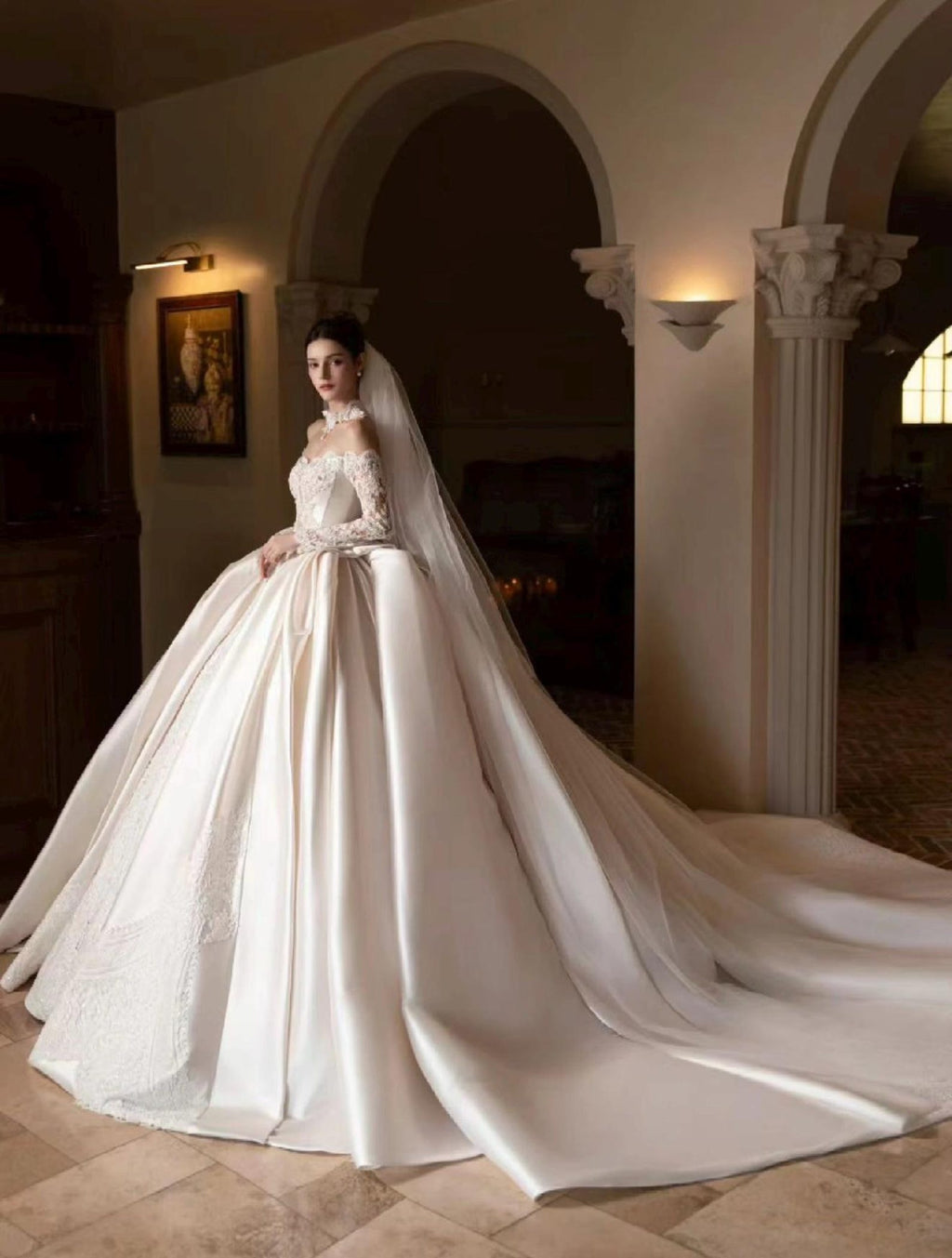Royal Castle Style Bridal Ballgown, High Neck Lace Choker Long Sleeve Wedding Dress, Heavy Embroidery Satin Wedding Gown for Bride