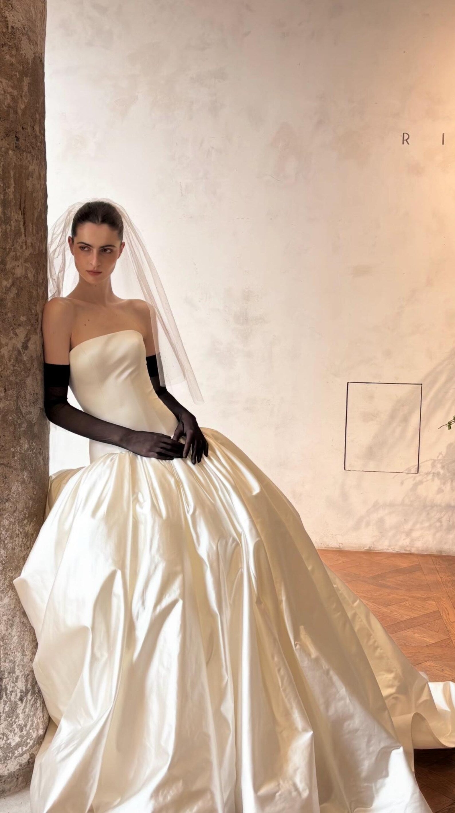 Strapless Ballgown Satin Wedding Dress, Minimalist Low Waist Bridal Gown, Luxury Plain Ivory Wedding Gown With Train, Old Money Bride Dress