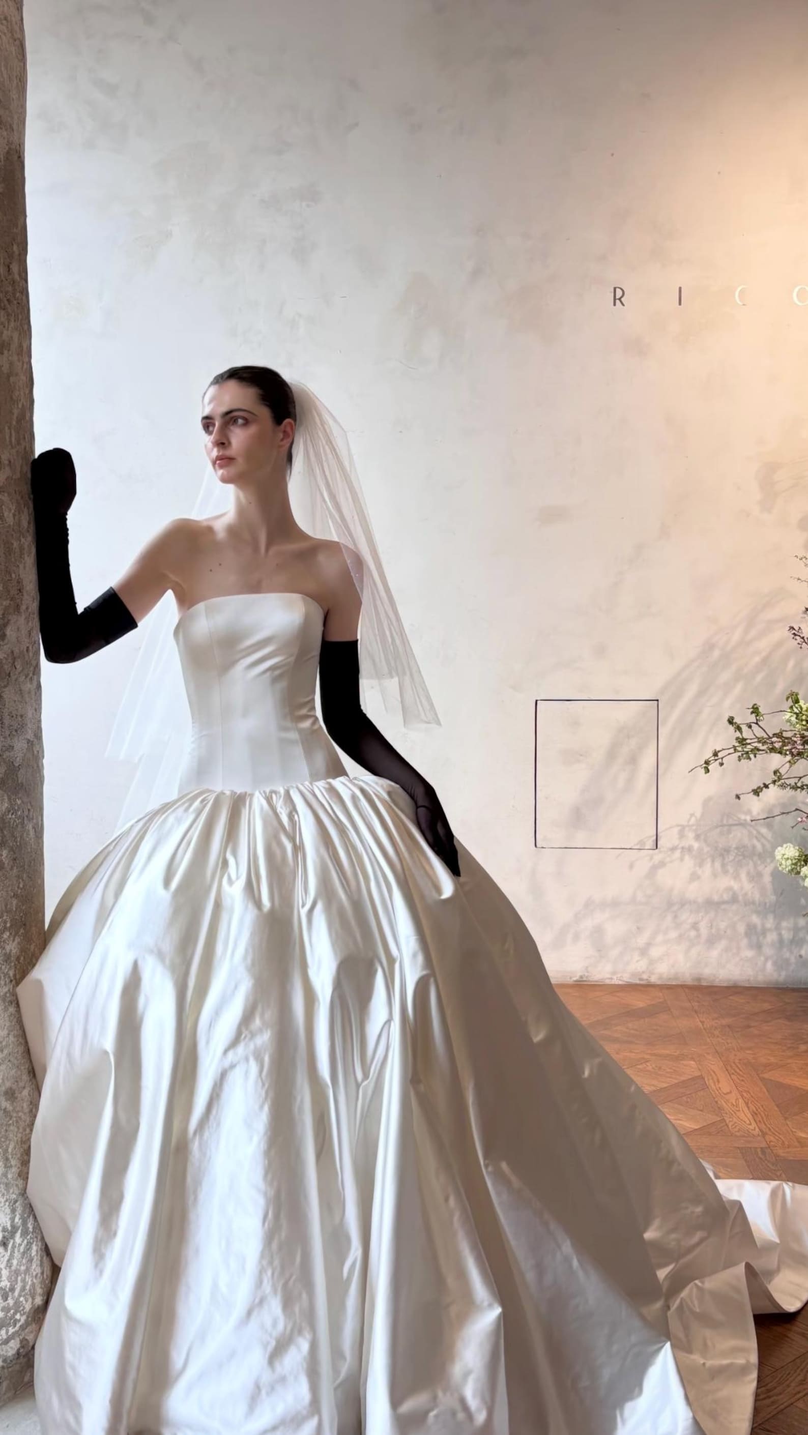 Strapless Ballgown Satin Wedding Dress, Minimalist Low Waist Bridal Gown, Luxury Plain Ivory Wedding Gown With Train, Old Money Bride Dress
