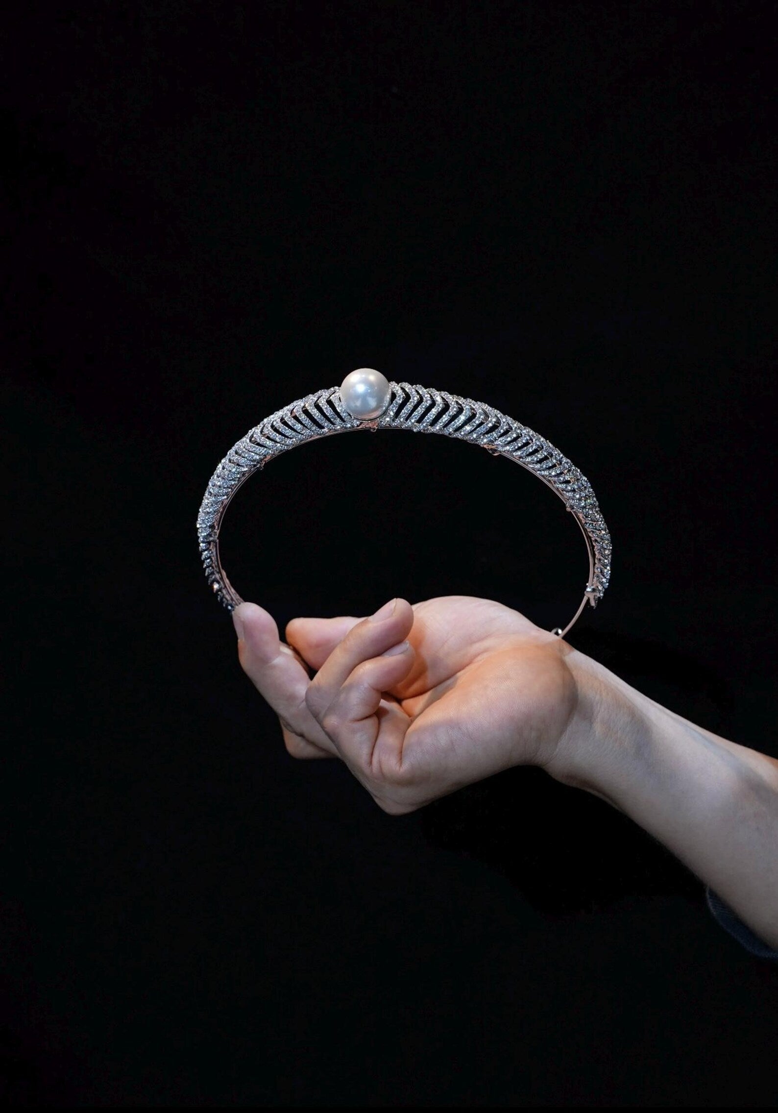 Pearl Crystal Leaf Bridal Headband, Minimalist Silver Wedding Tiara for Bride