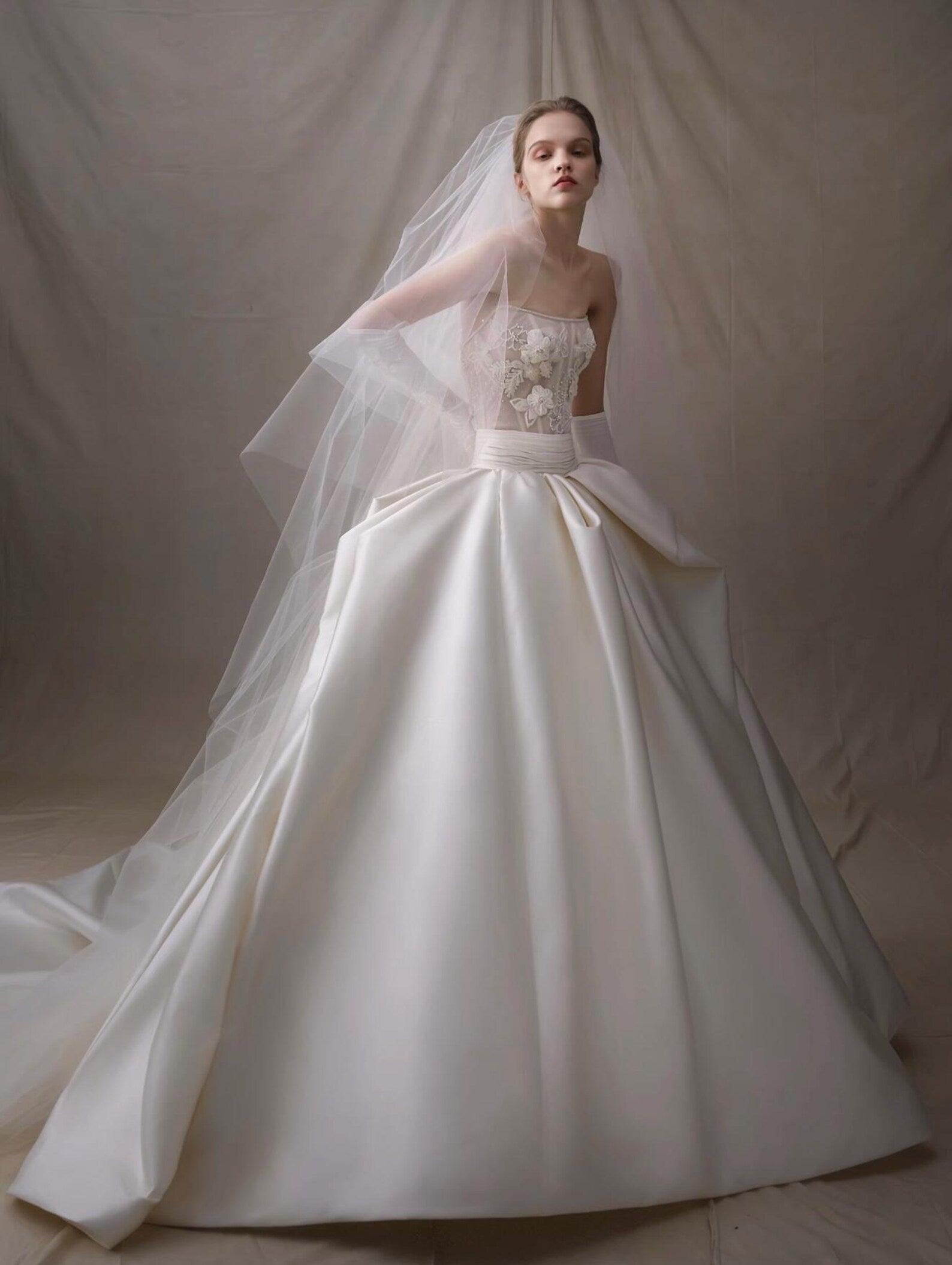Strapless 3D Floral Satin Ball Gown Wedding Dress, Sheer Lace Bodice Bridal Gown, Luxury Big Bow Wedding Dress With Long Veil & Gloves