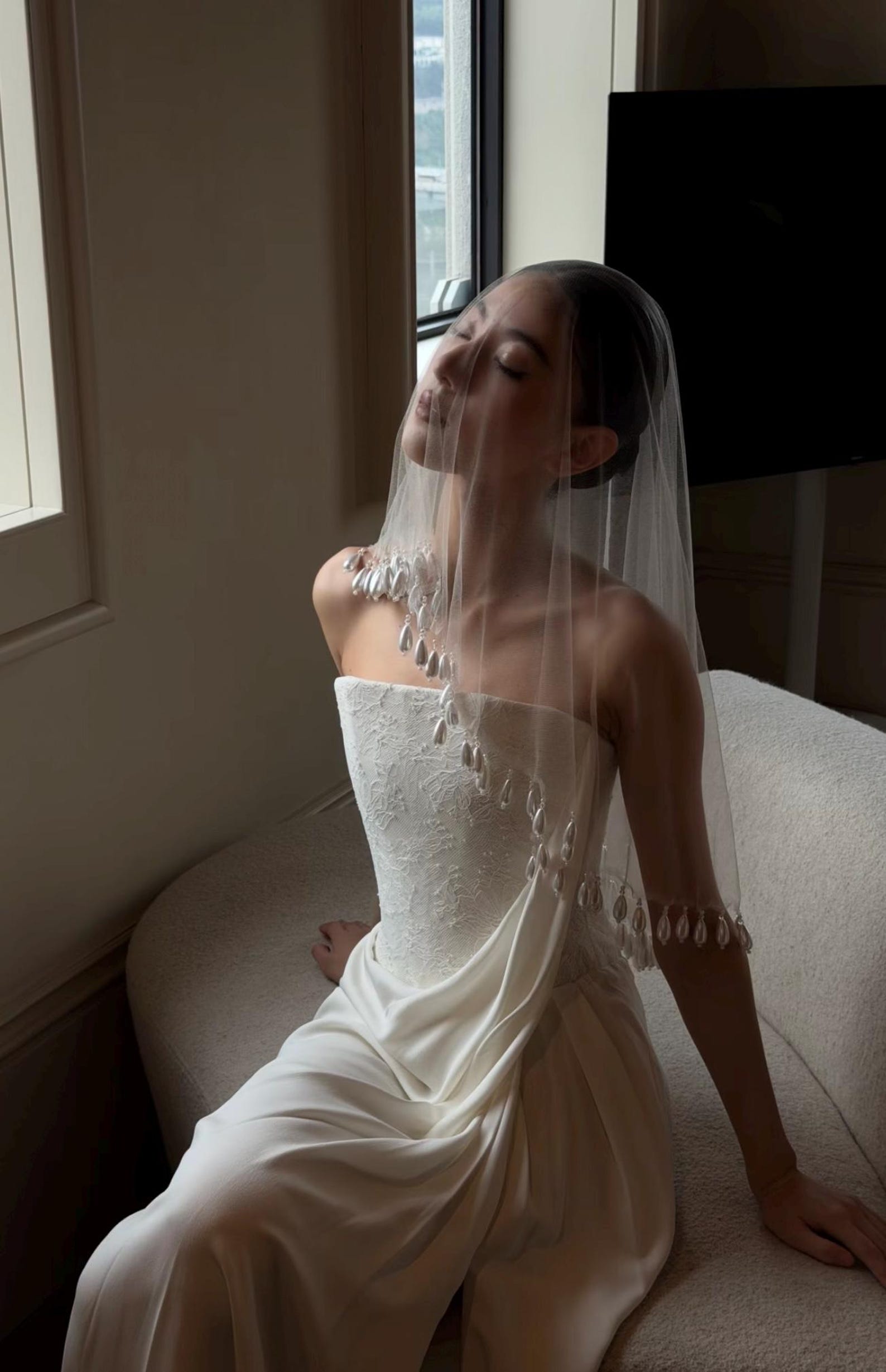 Handmade Teardrop Pearl Trim Blusher Wedding Veil