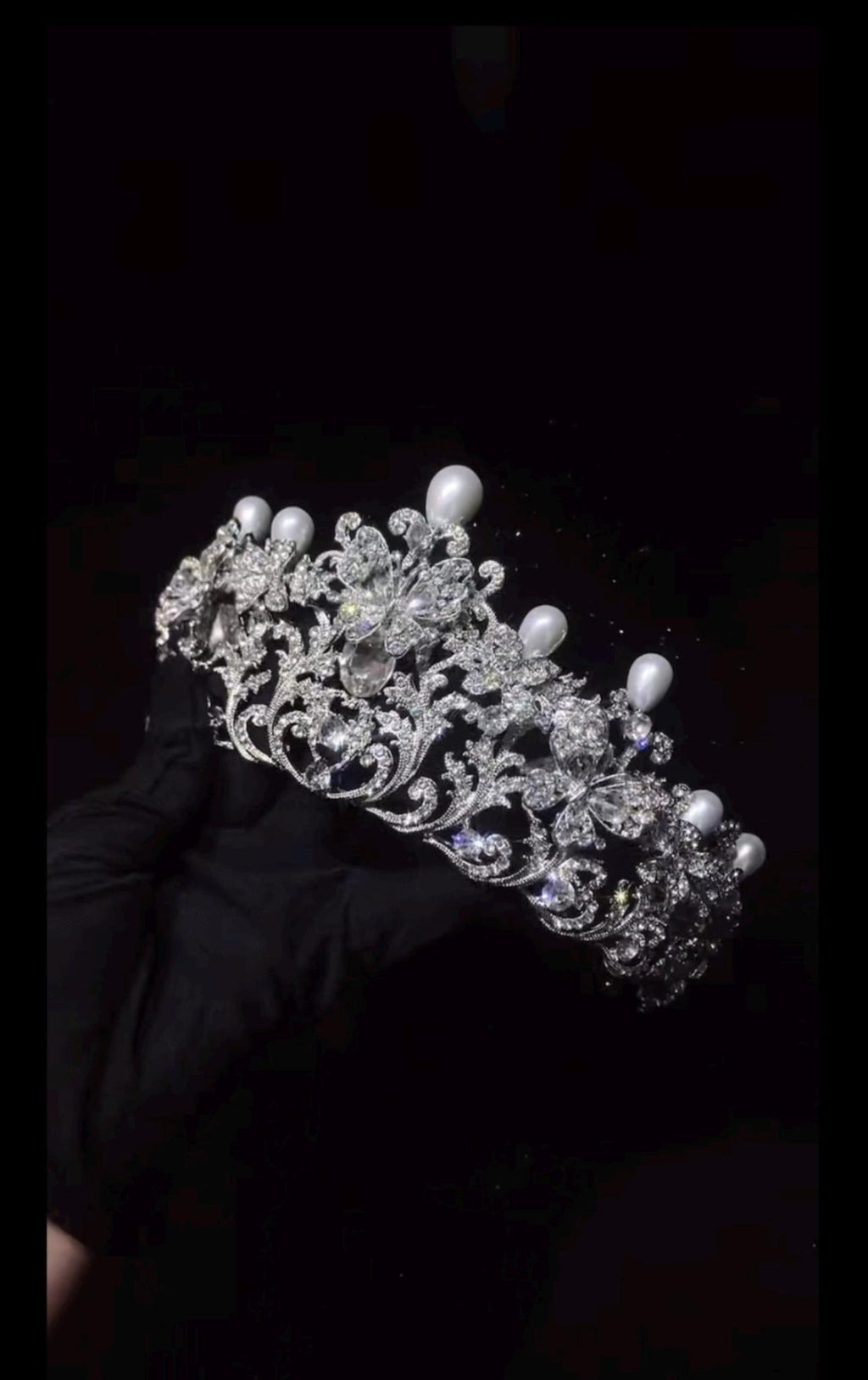 Pearl Bridal Tiara, Vintage Wedding Crown, Romantic Bride Hair Accessory For Wedding
