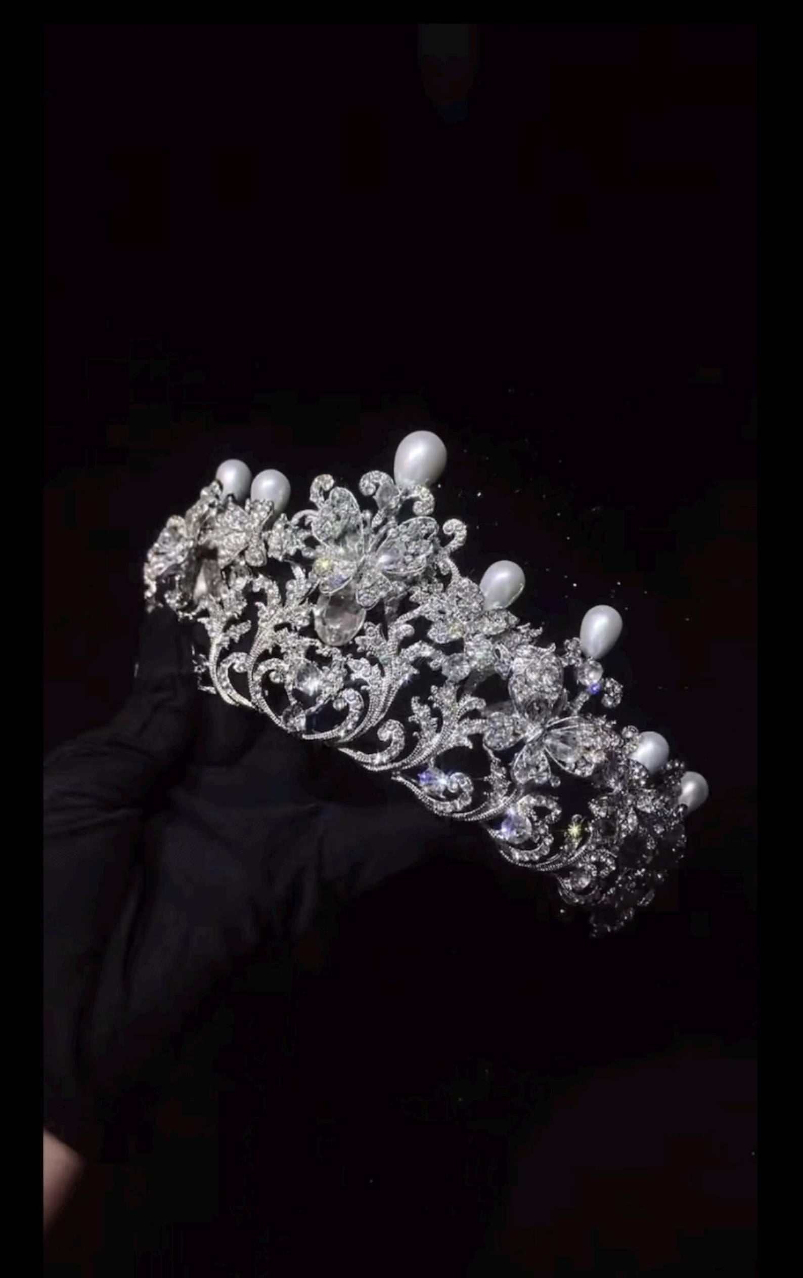 Pearl Bridal Tiara, Vintage Wedding Crown, Romantic Bride Hair Accessory For Wedding