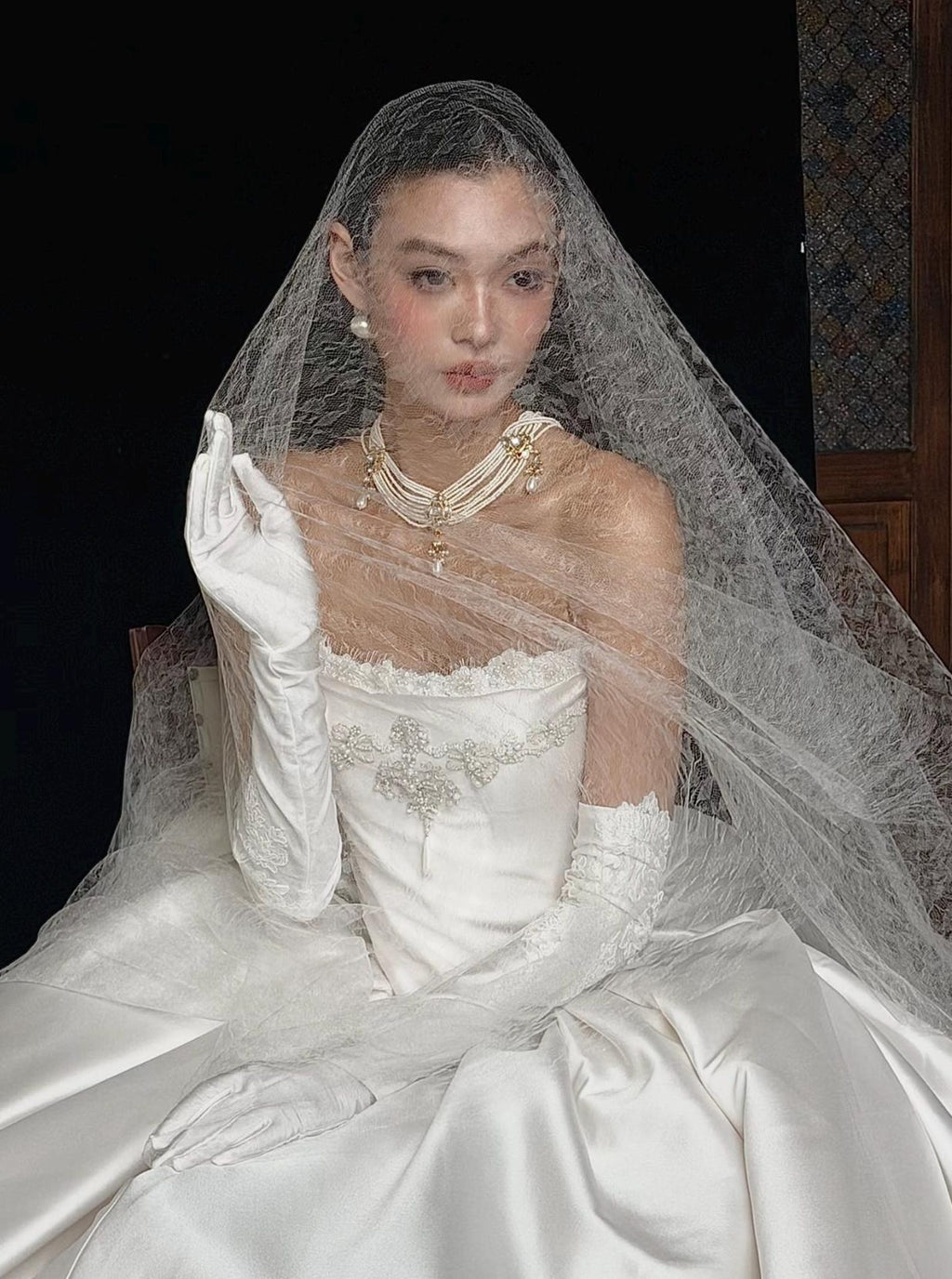 Vintage Floral Lace Bridal Veil, Full Coverage Blusher Wedding Veil, Romantic Sheer Lace Tulle Veil