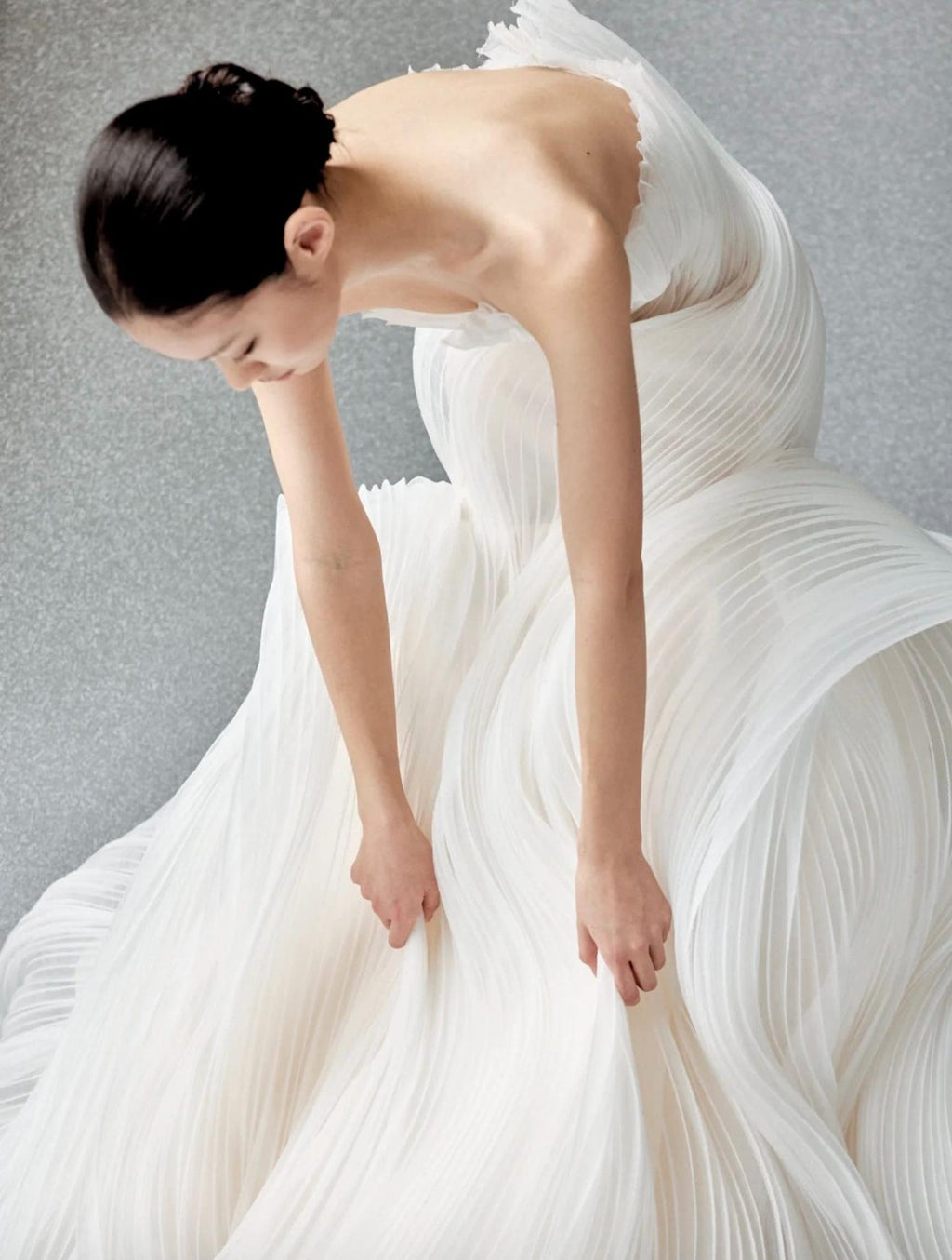 Minimalist Strapless Pleated Mermaid Wedding Gown, Ruffle Trim Neckline Chiffon Fit-and-Flare Bridal Dress With Dramatic Train