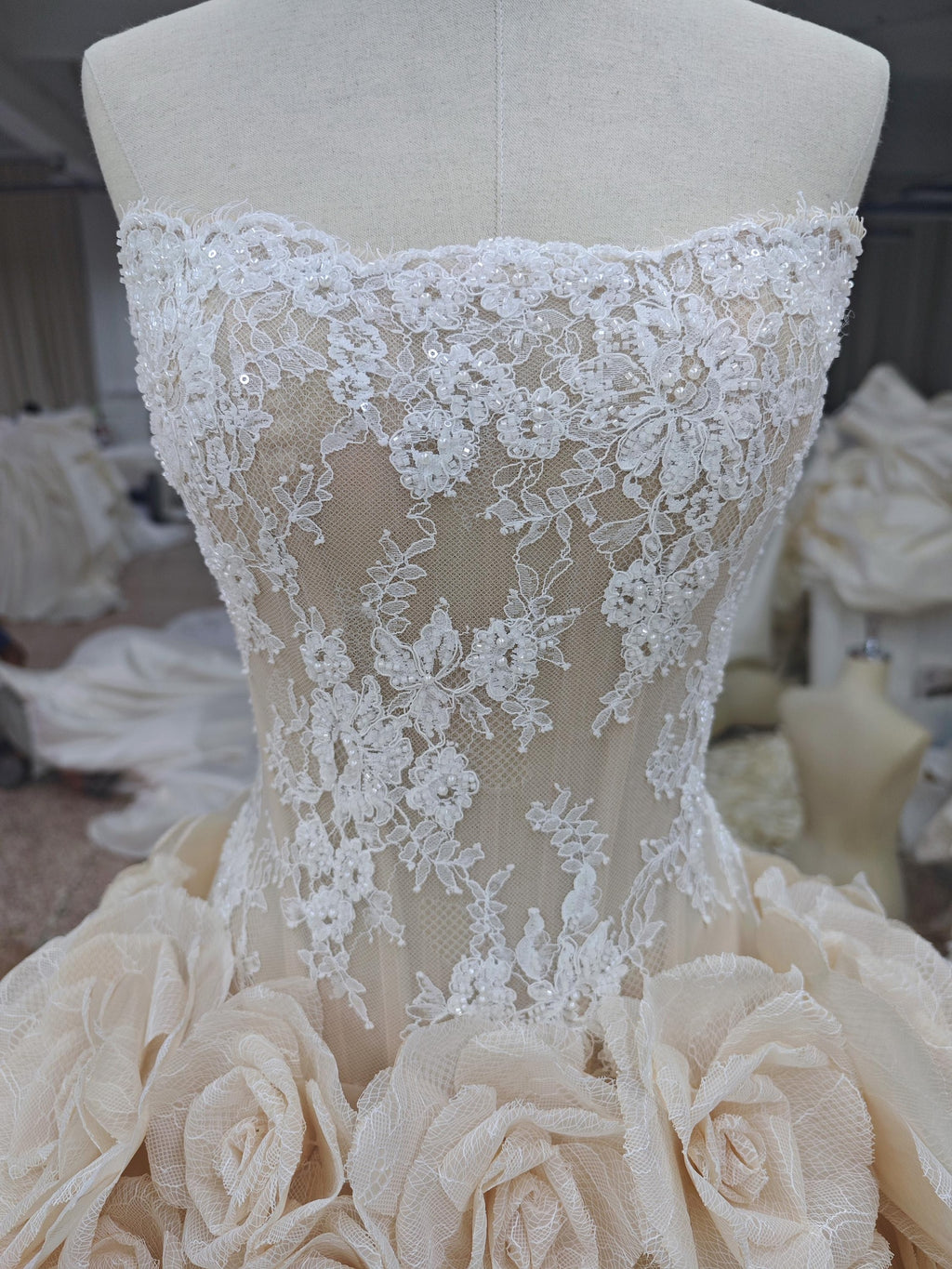 Luxury Handmade 3D Rose Voluminous Skirt Wedding Gown