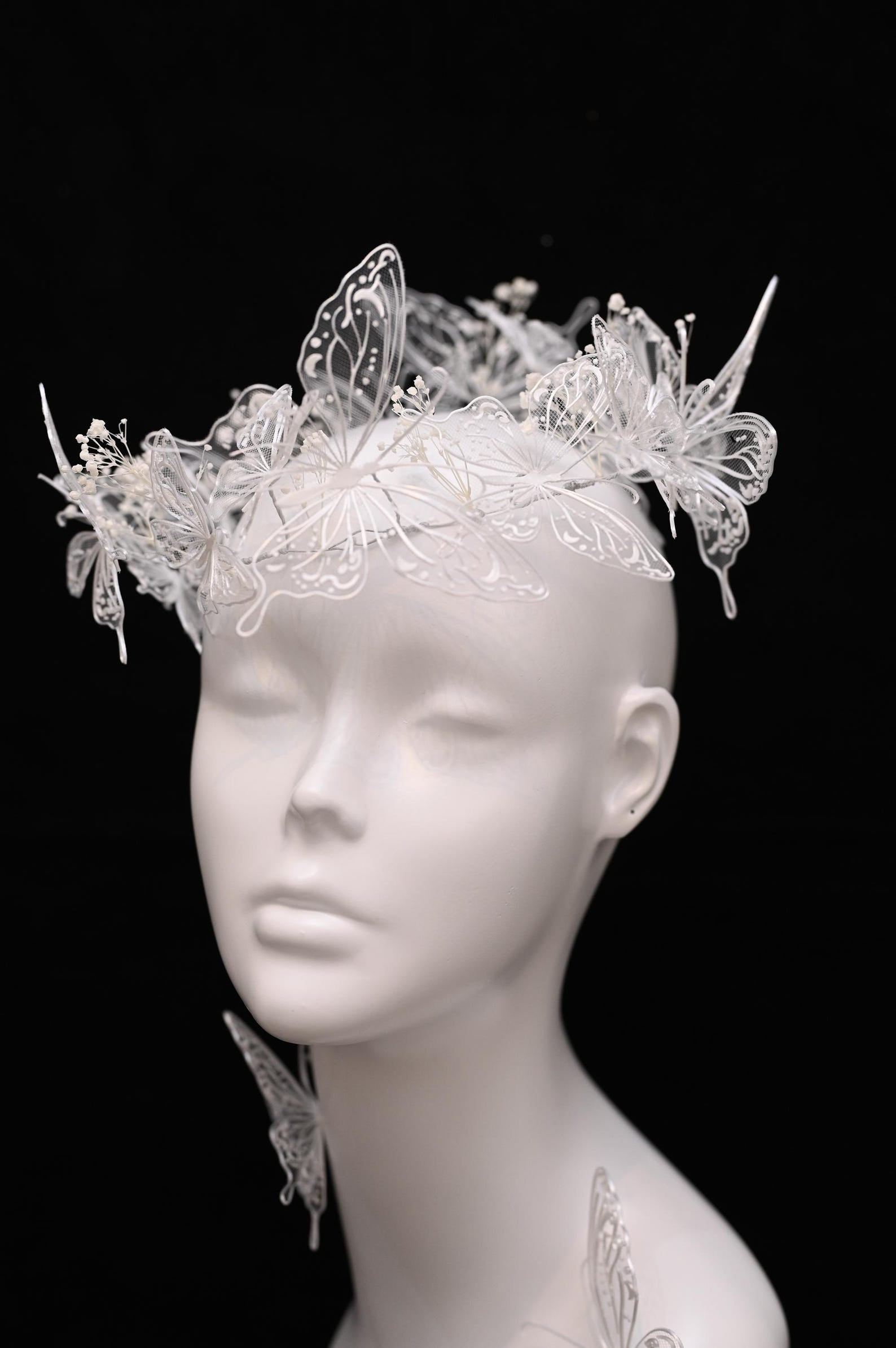 White Lace Butterfly Bridal Headband, Tulle Mesh Butterfly Wedding Headpiece, Fairy Babysbreath Floral Bride Crown