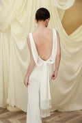Matte Satin Mermaid Wedding Gown，Boat Neck，Low Back Draped Bow，Pearl Tassel Train，Sleeveless Minimalist Bridal Dress