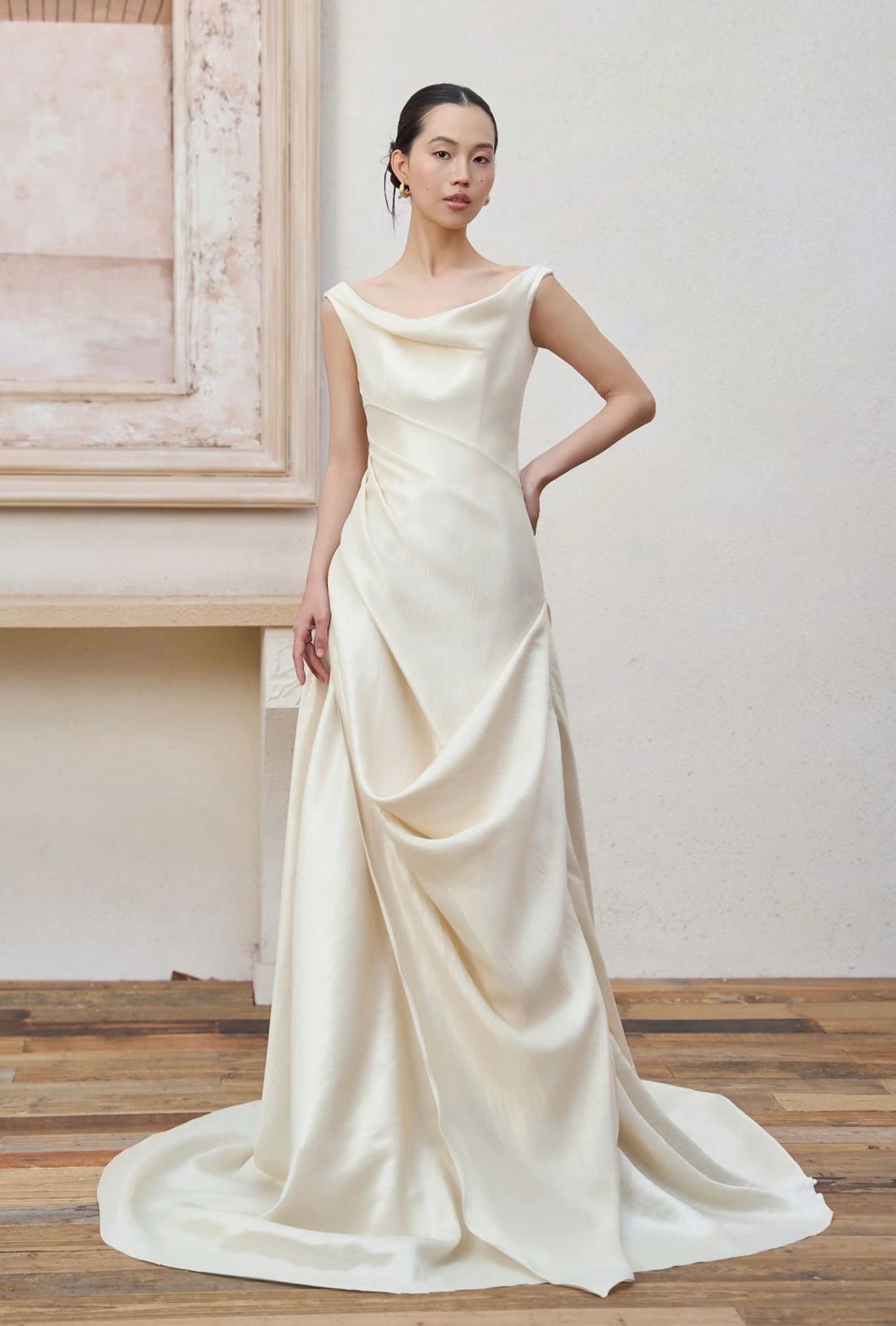 Vintage Ivory Satin Wedding Gown Draped Front Train Bride Dress