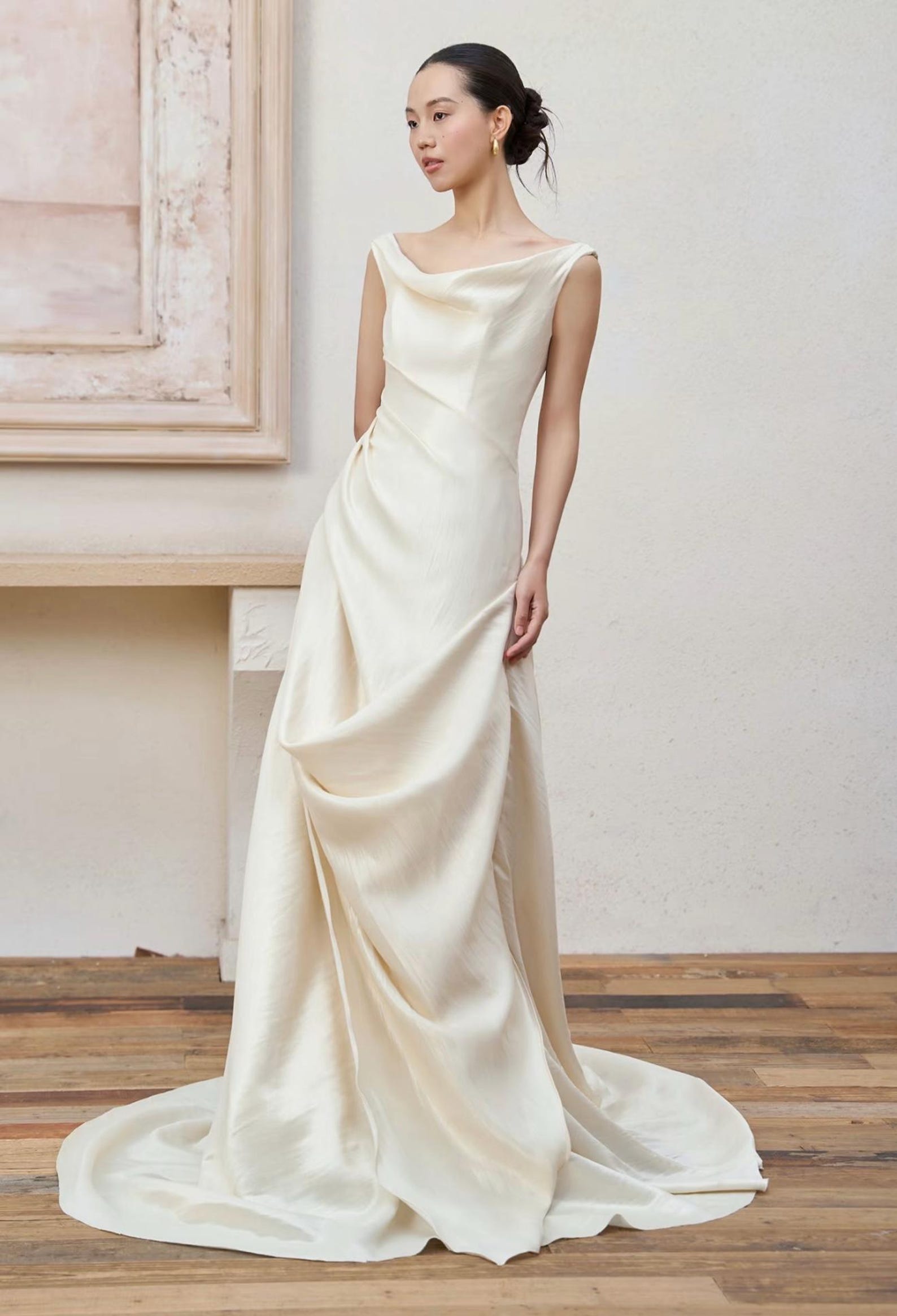 Vintage Ivory Satin Wedding Gown Draped Front Train Bride Dress