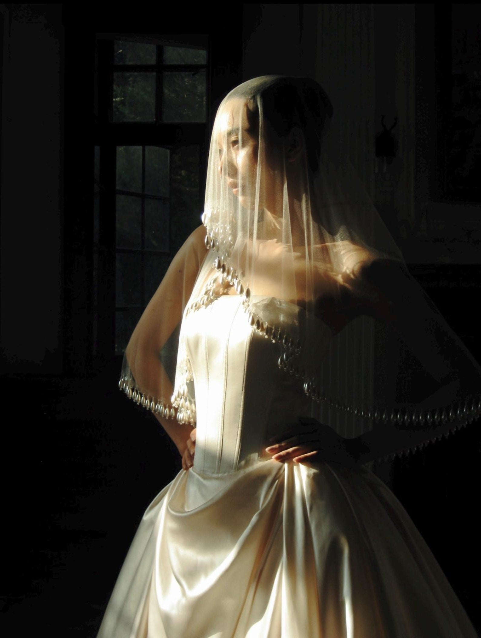Handmade Teardrop Pearl Trim Blusher Wedding Veil
