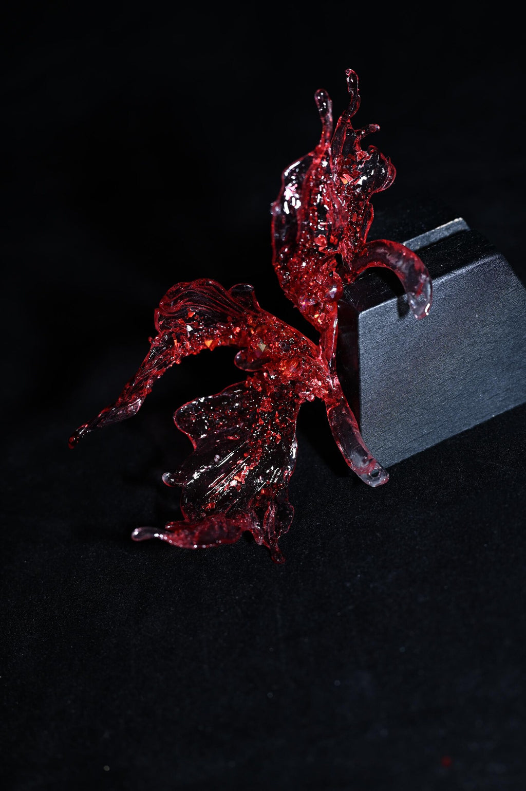 Handmade Clear Red Glitter Iris Hair Ornament, Dazzling Floral Headpiece for Photoshoot & Formal Gown