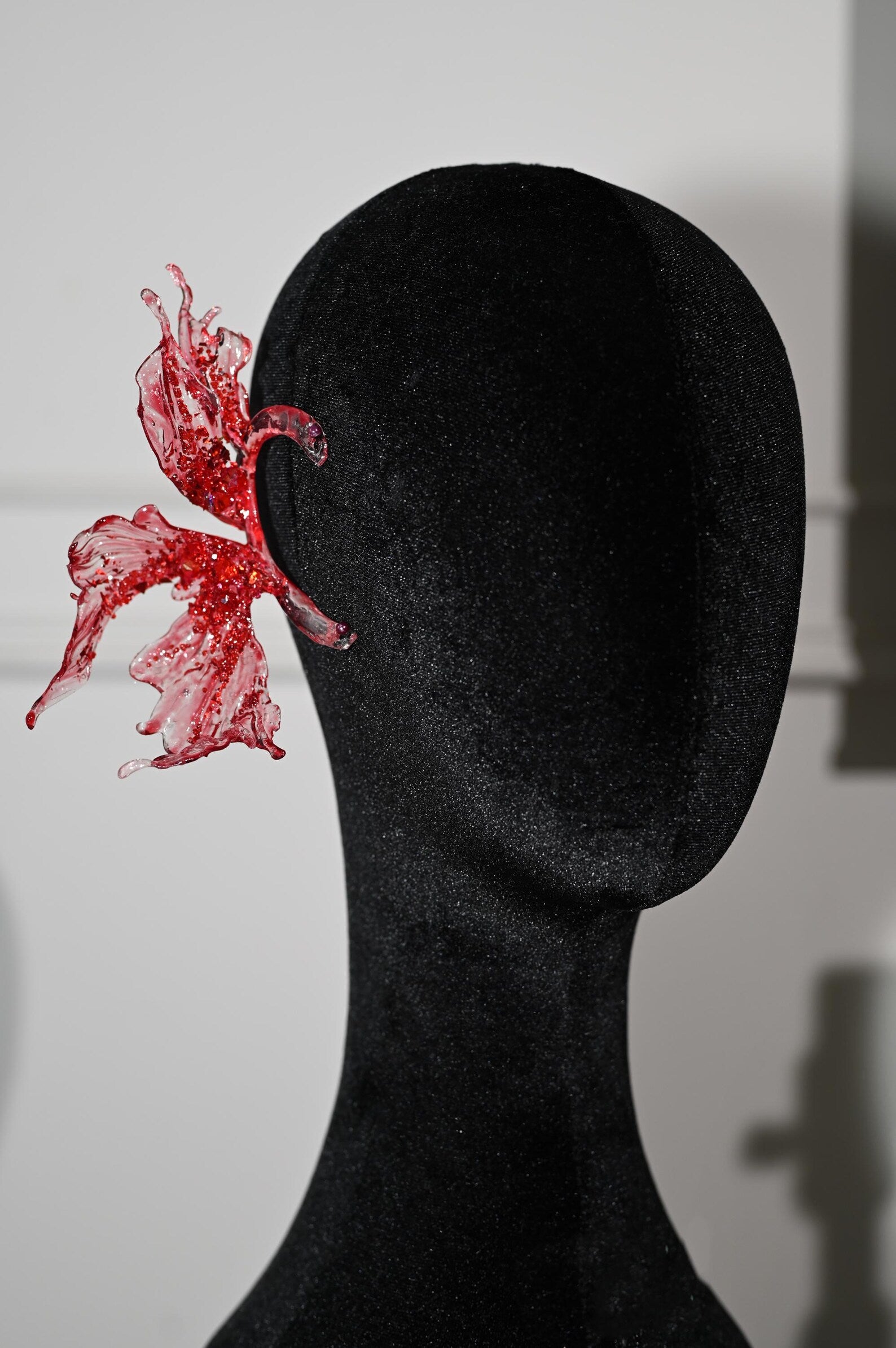 Handmade Clear Red Glitter Iris Hair Ornament, Dazzling Floral Headpiece for Photoshoot & Formal Gown