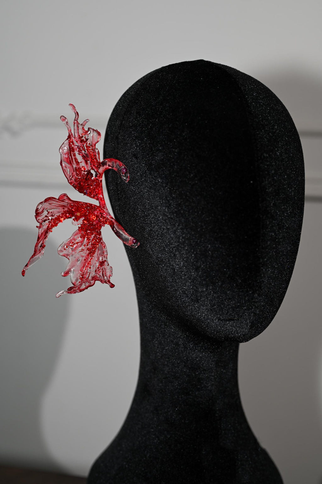 Handmade Clear Red Glitter Iris Hair Ornament, Dazzling Floral Headpiece for Photoshoot & Formal Gown