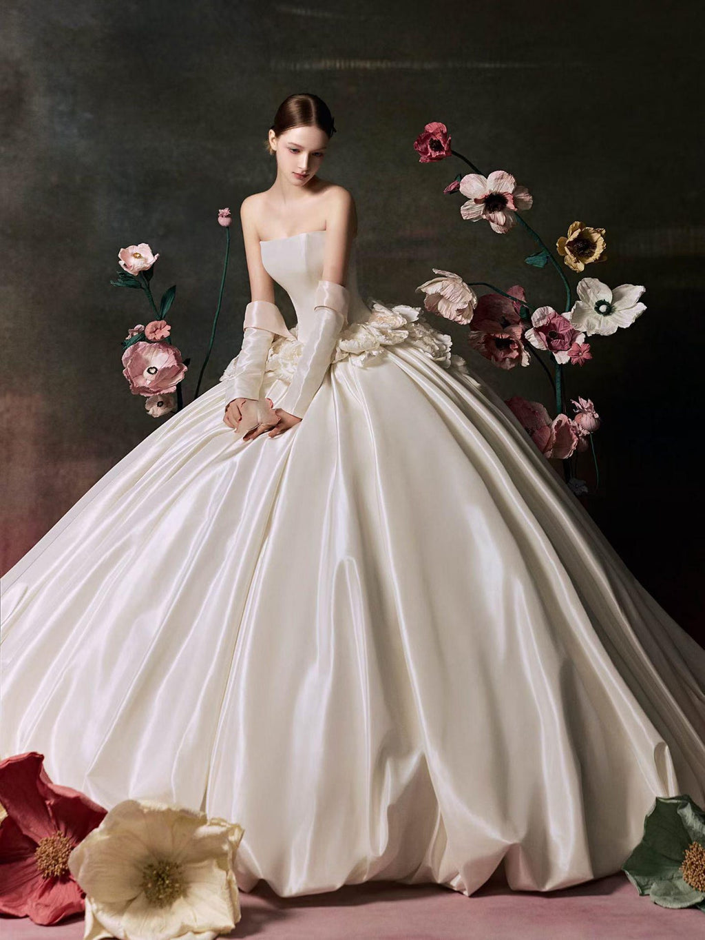 Luxury Glossy Satin Wedding Dress Handmade 3D Flowers Princess Bridal Gown