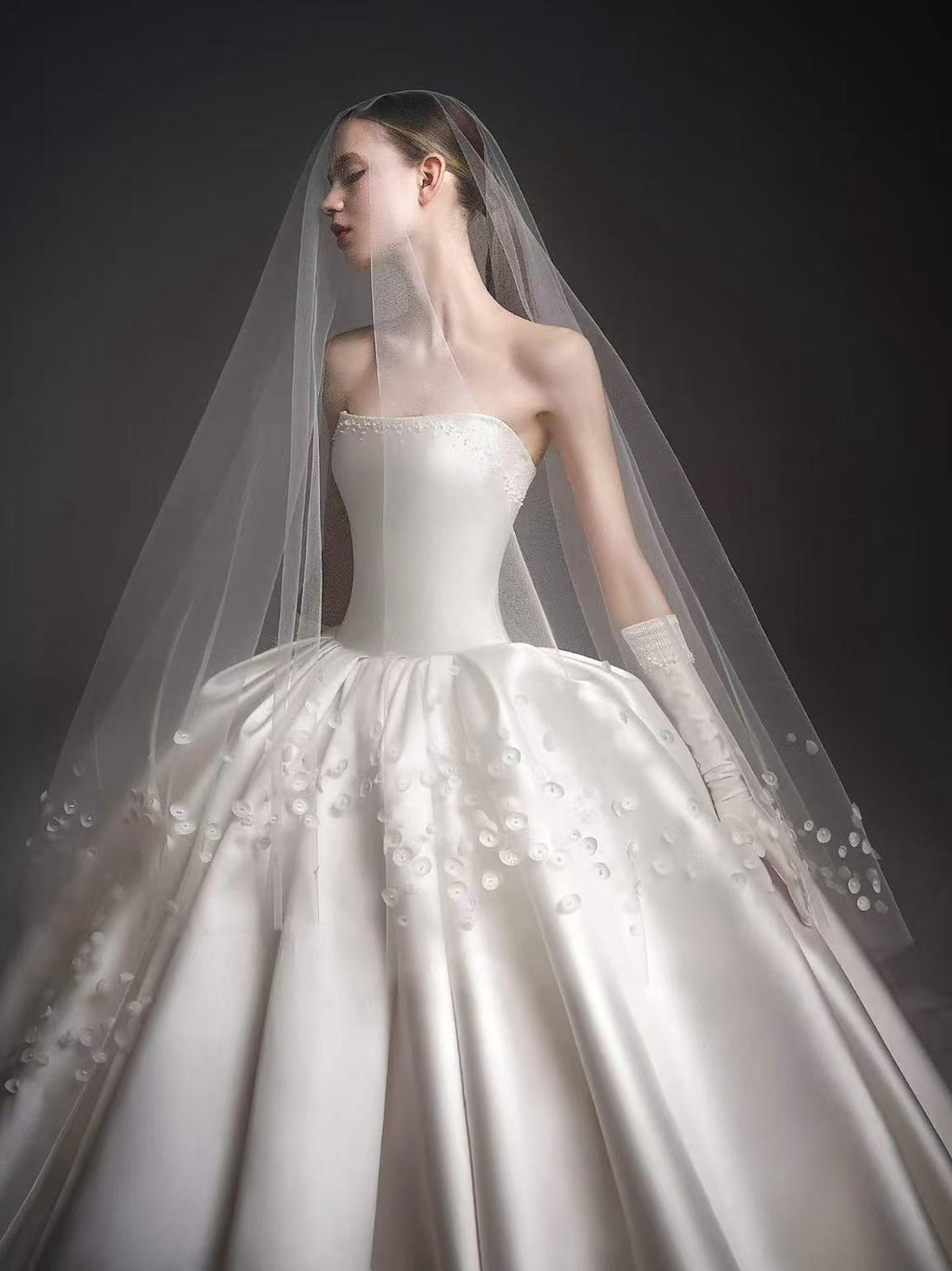 Luxury Heavy Gloss Satin Wedding Dress Simple Strapless Princess Bridal Ballgown With Long Train
