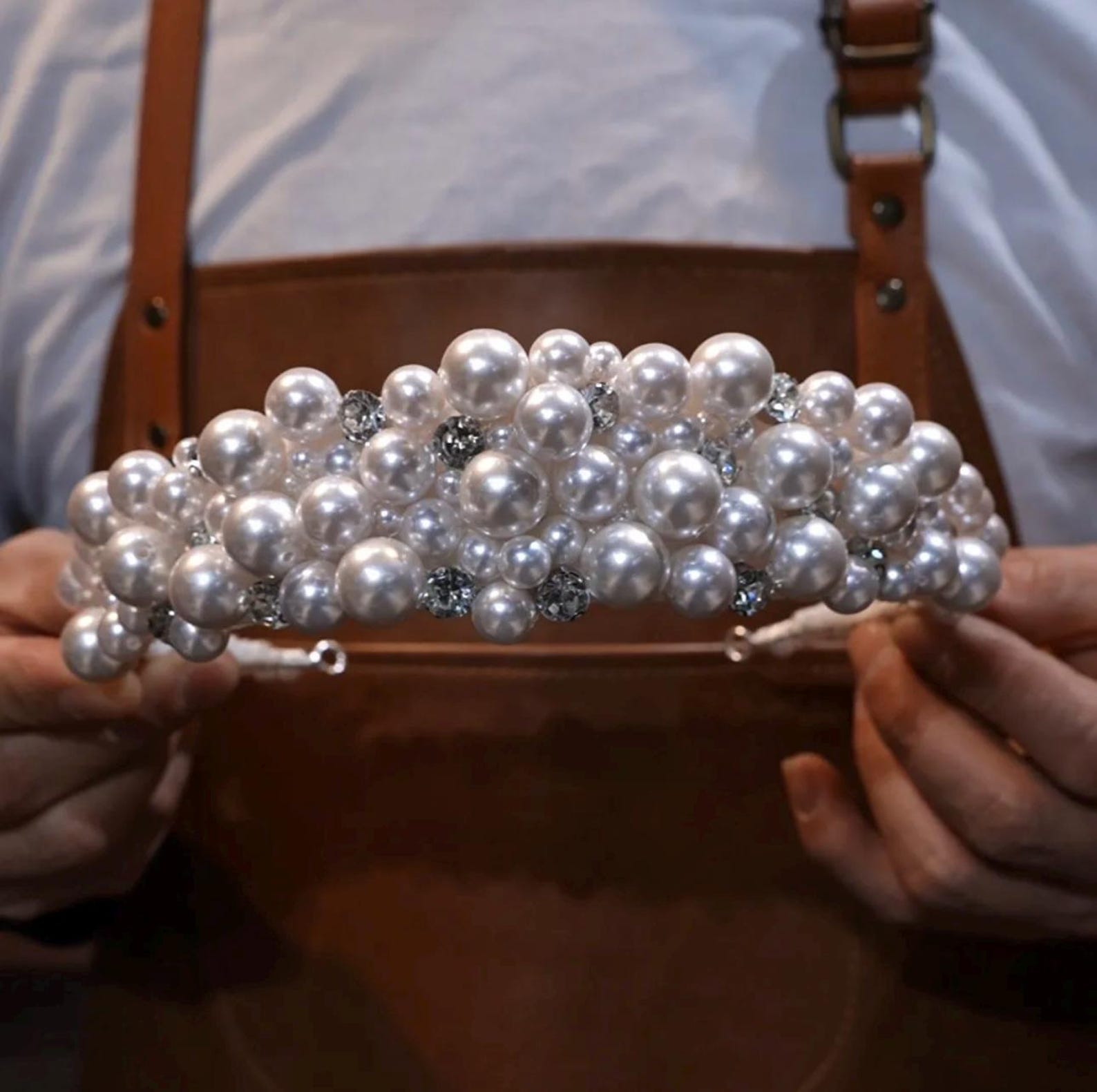 Luxury Pearl Crystal Bridal Tiara, Handmade Pearl Wedding Crown, Silver Bridal Headpiece, Princess Bride Hair Accessory