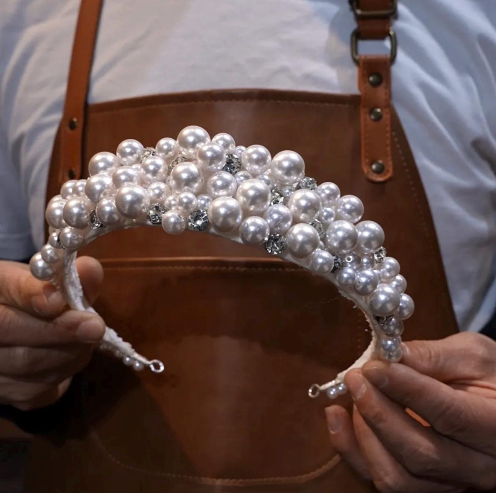 Luxury Pearl Crystal Bridal Tiara, Handmade Pearl Wedding Crown, Silver Bridal Headpiece, Princess Bride Hair Accessory