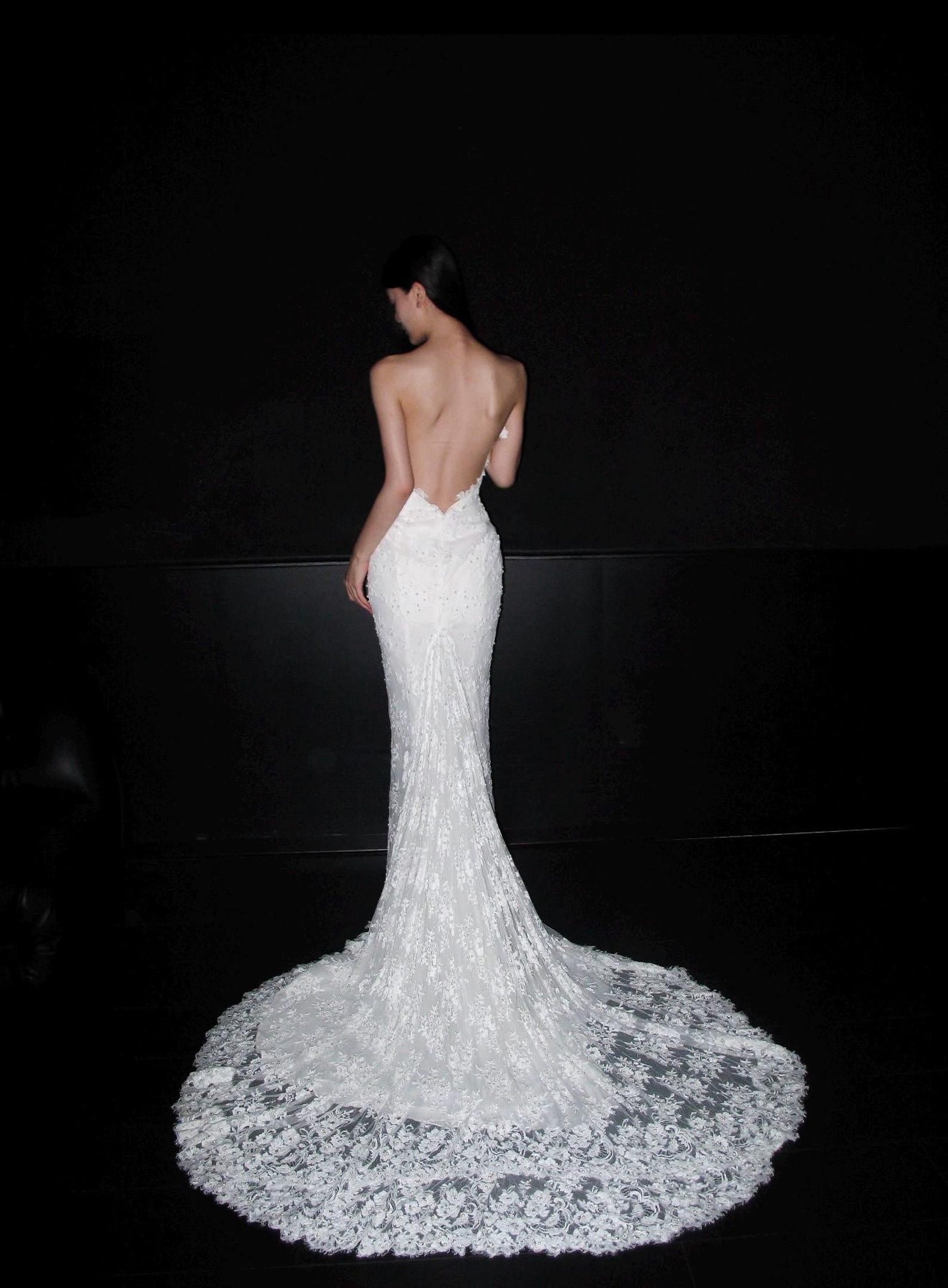 Strapless Sweetheart Lace Mermaid Wedding Dress, 3D Floral Lace Bridal Gown, Detachable Lace Gloves, Chapel Train Custom Wedding Gown