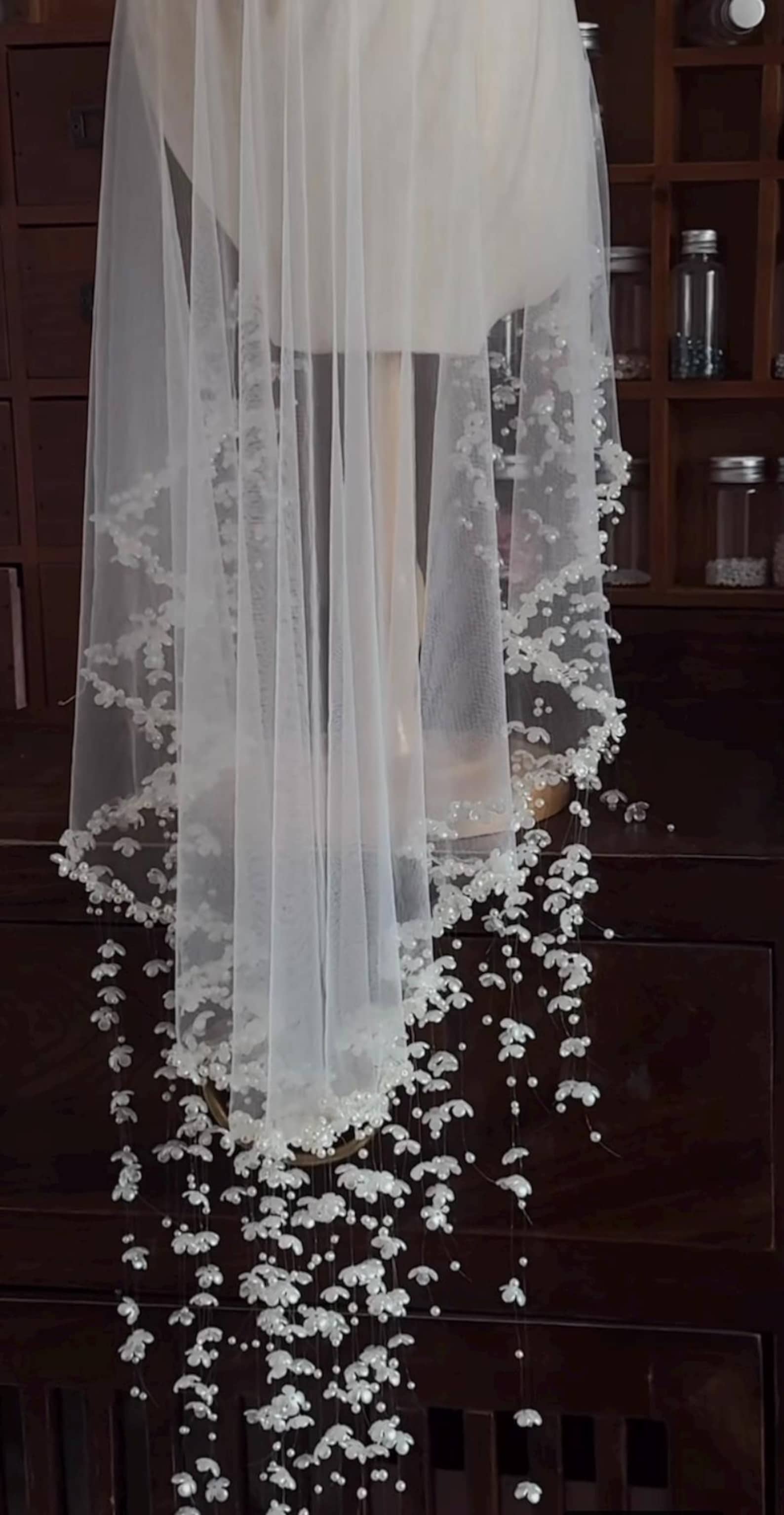 Floral Lace Bridal Veil, Draping 3D Flower Tassel Wedding Veil, Romantic Falling Flower Bridal Headpiece