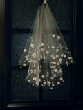 3D Floral Bridal Veil, Appliqué Flower Tulle Veil, Scattered Pearl Wedding Veil, Romantic Garden Bride Veil