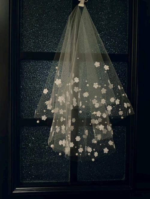 3D Floral Bridal Veil, Appliqué Flower Tulle Veil, Scattered Pearl Wedding Veil, Romantic Garden Bride Veil