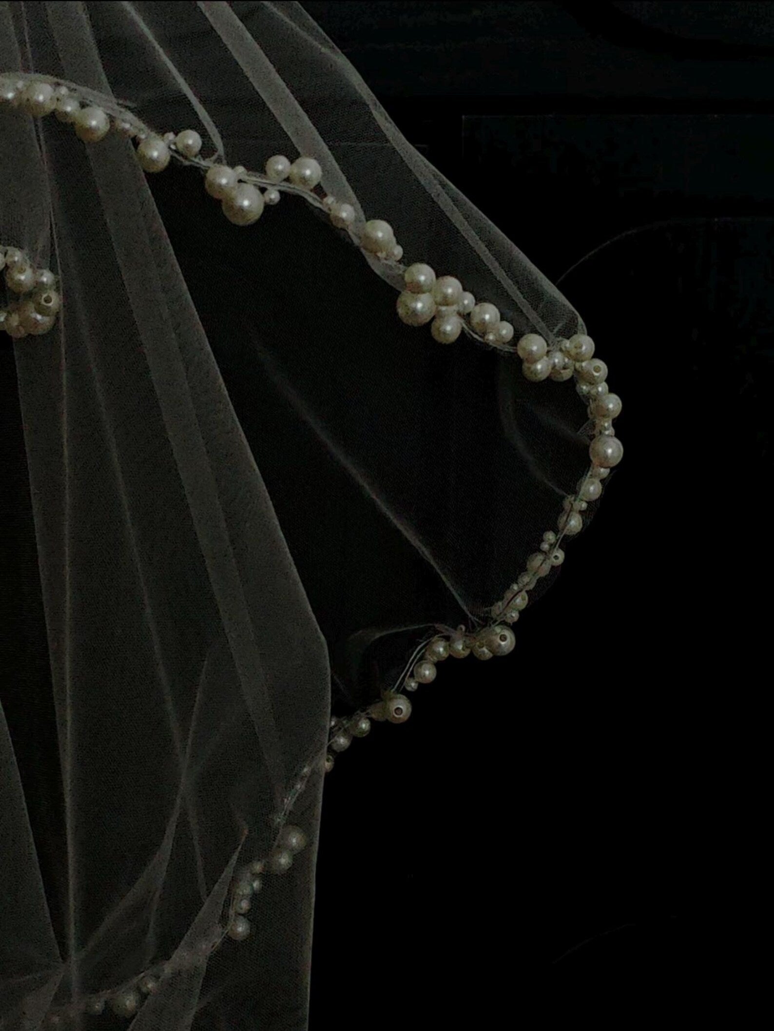 Wavy Pearl Edge Bridal Veil, Multi‑Size Pearl Beaded Wedding Veil, Scalloped Pearl Trim Tulle Veil, Vintage Bride Veil