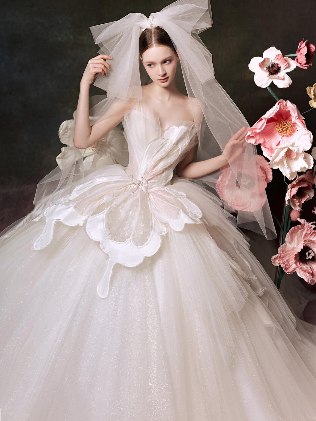 Strapless 3D Floral Ball Gown Wedding Dress, Hand‑crafted Petal Bridal Gown, Voluminous Sparkle Tulle Princess Wedding Gown