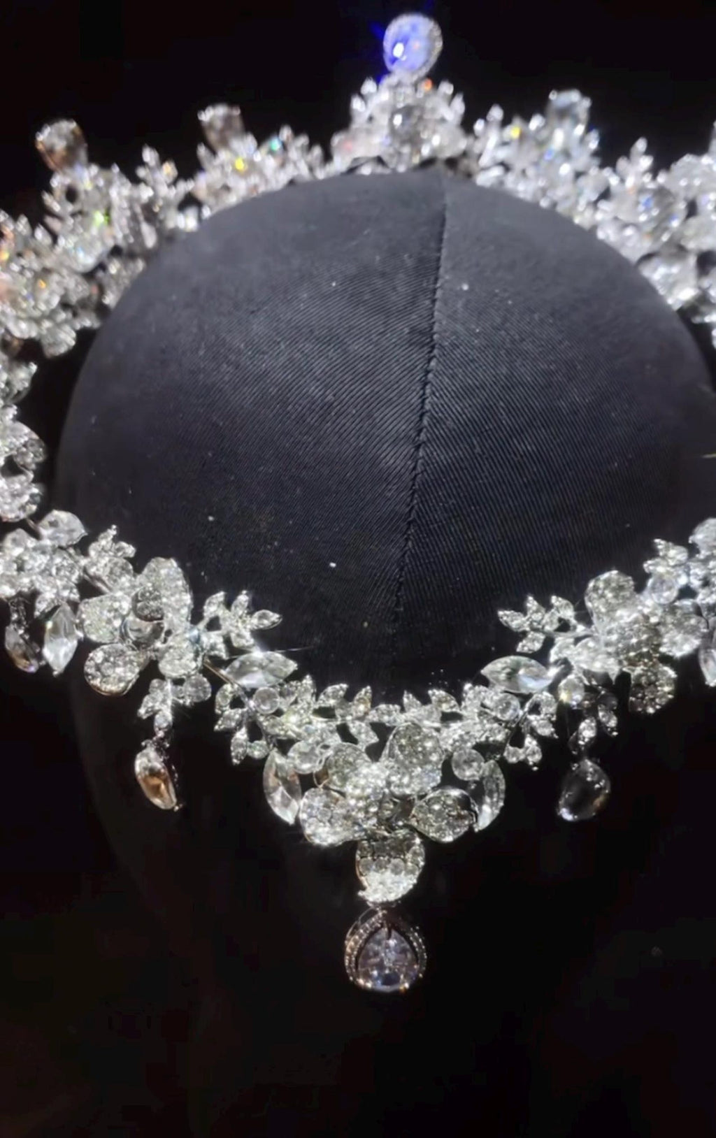 Luxury Circular Floral Rhinestone Tiara, Full Round Crystal Bridal Crown, Sparkling Silver Floral Wedding Headpiece for Bride