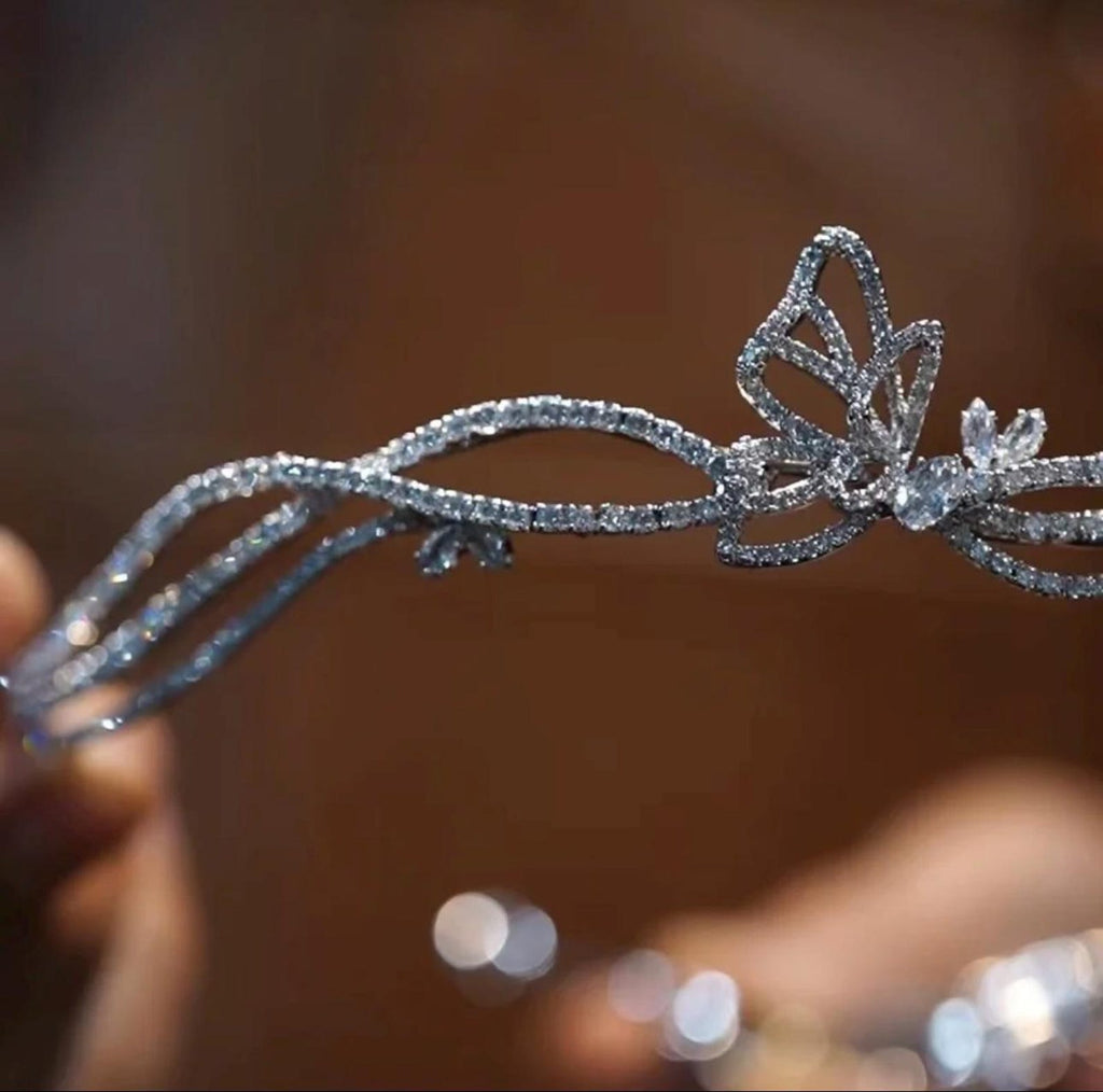 Bow Vine Crystal Bridal Tiara, Silver Rhinestone Wedding Crown, Delicate Curved Bride Headpiece for Gown & Cheongsam