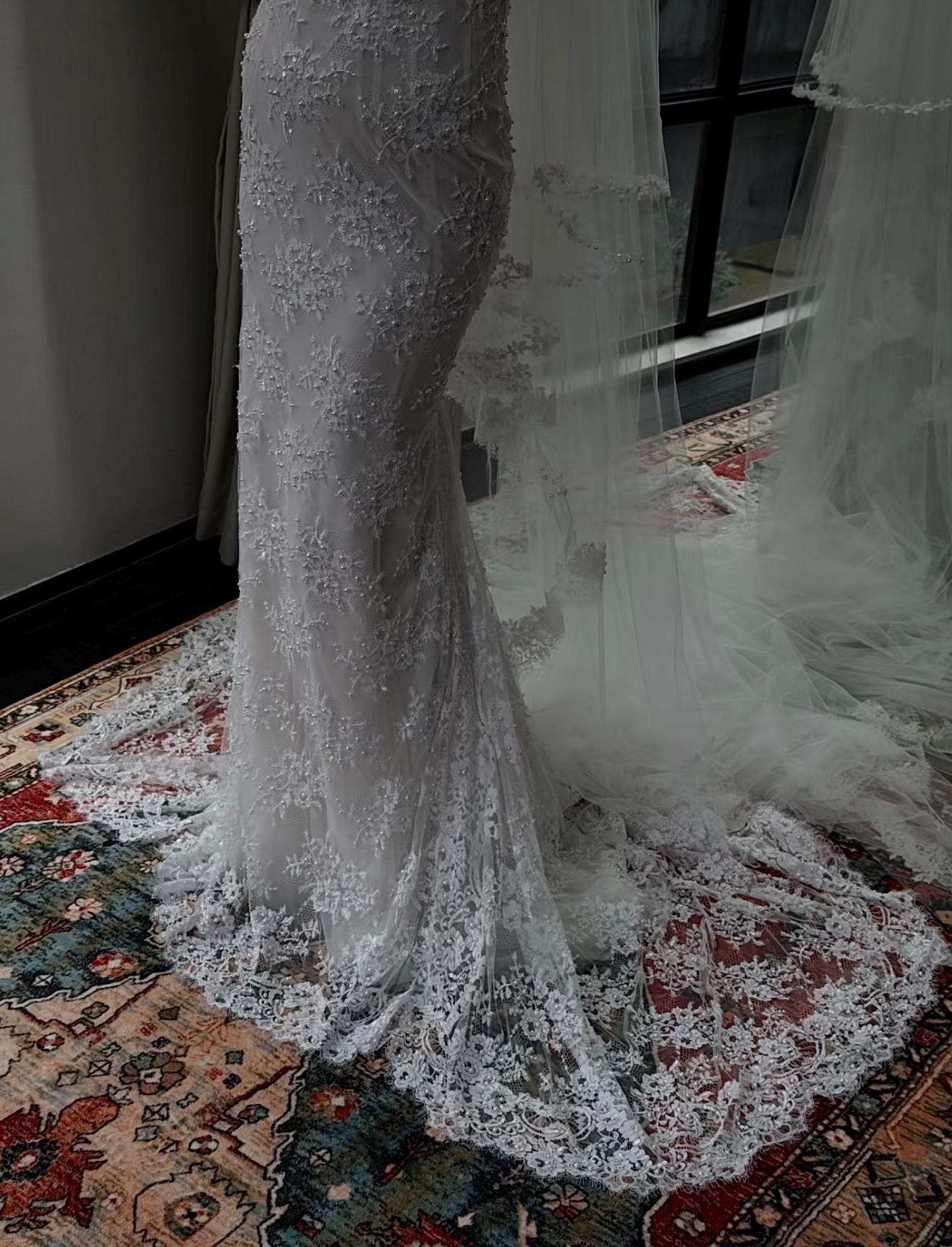 Strapless Sweetheart Lace Mermaid Wedding Dress, 3D Floral Lace Bridal Gown, Detachable Lace Gloves, Chapel Train Custom Wedding Gown