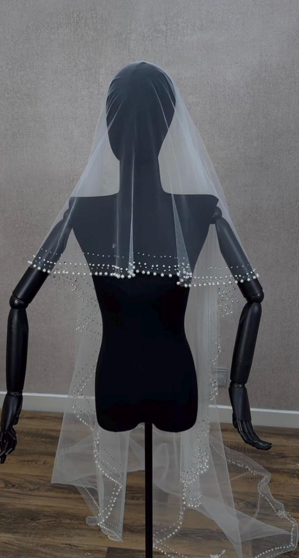 Pearl Crystal Edge Bridal Veil, Scattered Beaded Tulle Wedding Veil, Sparkly Asymmetrical Bridal Headpiece