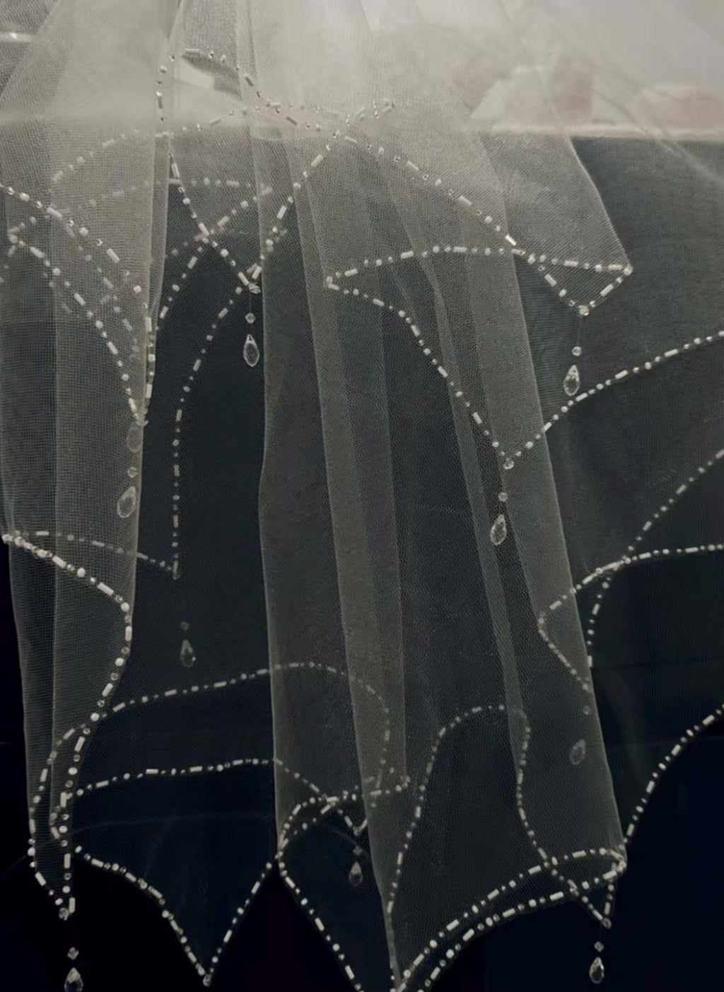 Beaded Scallop Wedding Veil, Crystal Drop Bridal Veil, Art Deco Beaded Edge Veil, Hand Sewn Pearl Edge Bridal Tulle Veil
