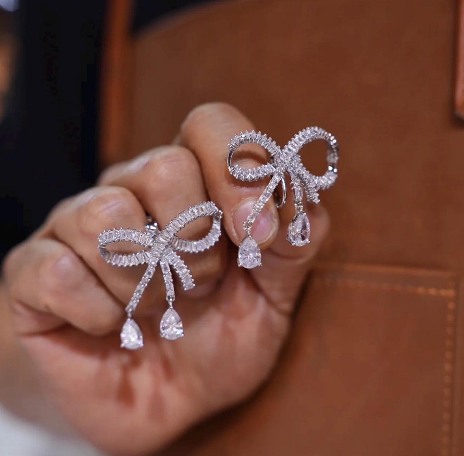 Rhinestone Bow Drop Earrings, Teardrop Crystal Dangle Earrings, Bridal Wedding Earrings for Cheongsam