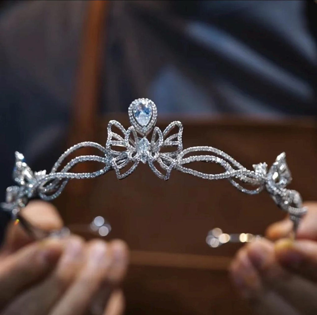 Bow Vine Crystal Bridal Tiara, Silver Rhinestone Wedding Crown, Delicate Curved Bride Headpiece for Gown & Cheongsam