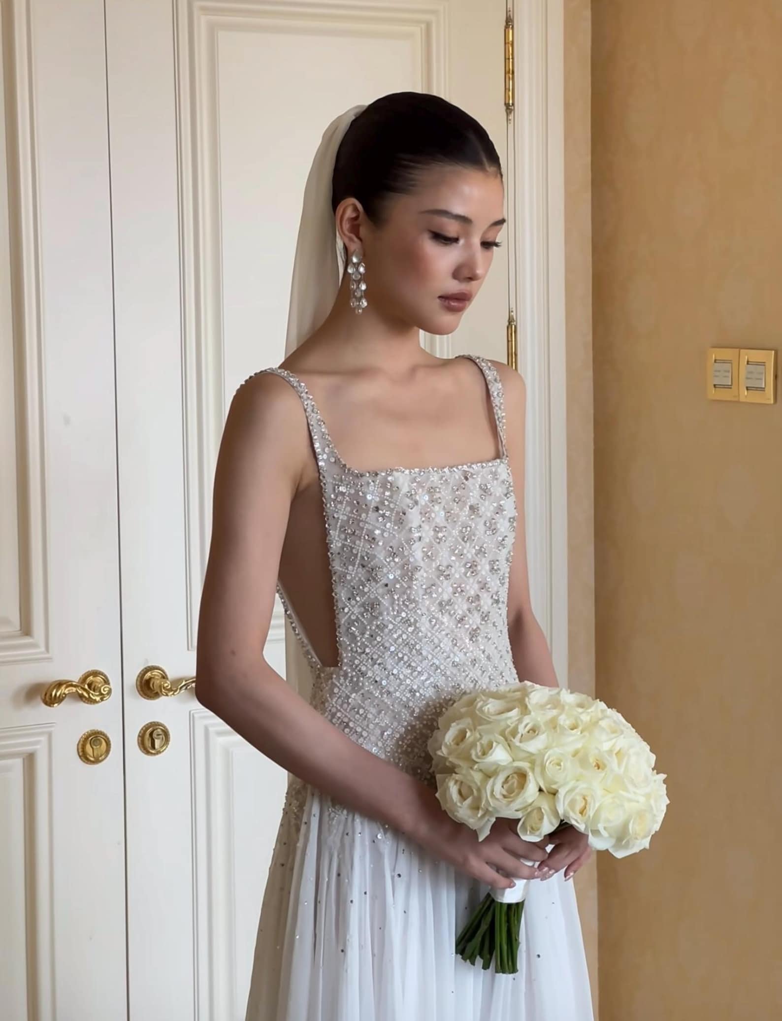 Luxury Beaded Square Neck A-Line Wedding Dress, Crystal Embellished Bodice with Open Back, Flowing Tulle Skirt, Elegant Ivory Bridal Gown
