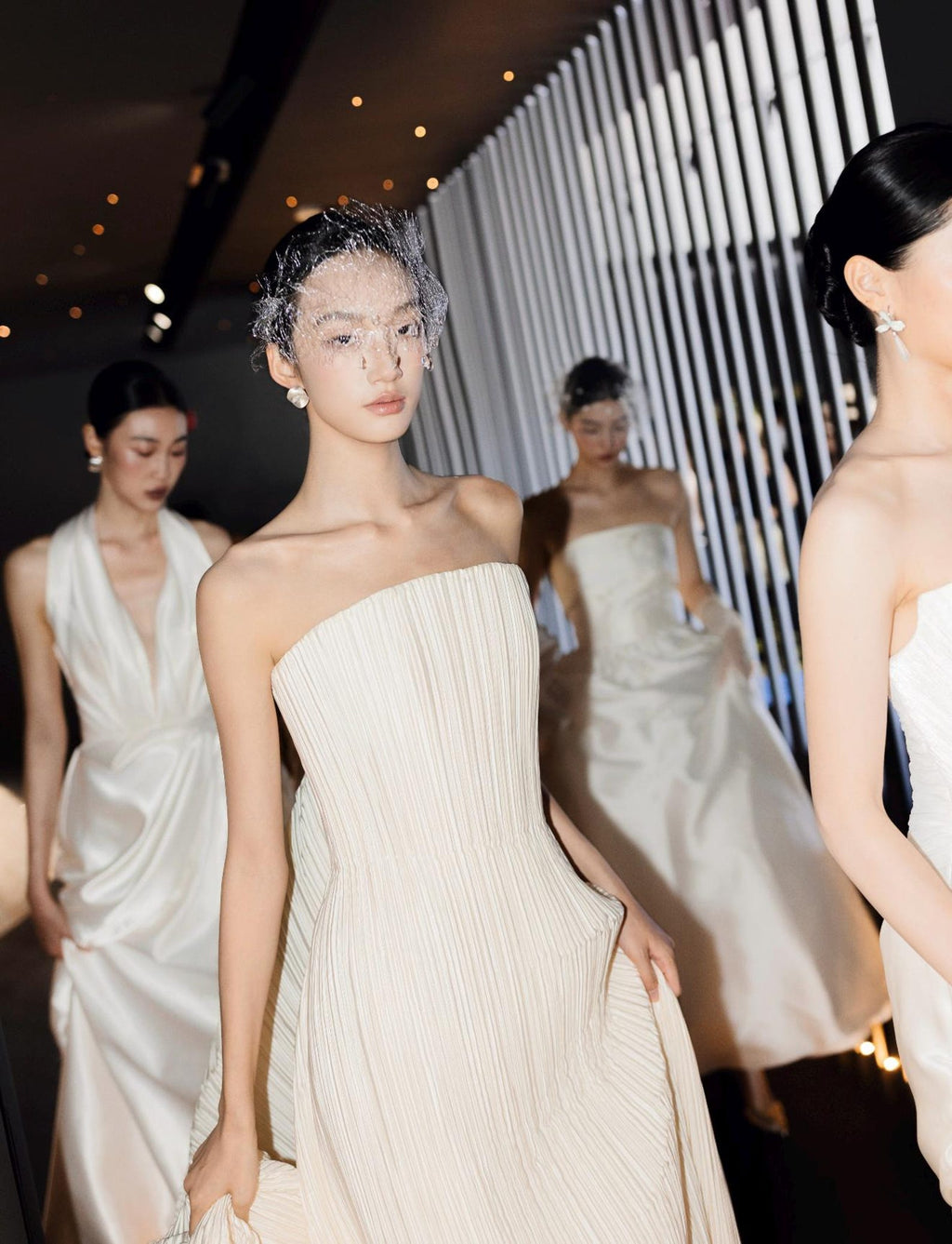 Modern Strapless Pleated A-Line Wedding Dress, Vertical Accordion Pleats Fitted Gown with Dramatic Long Train, Elegant Ivory Bridal Gown