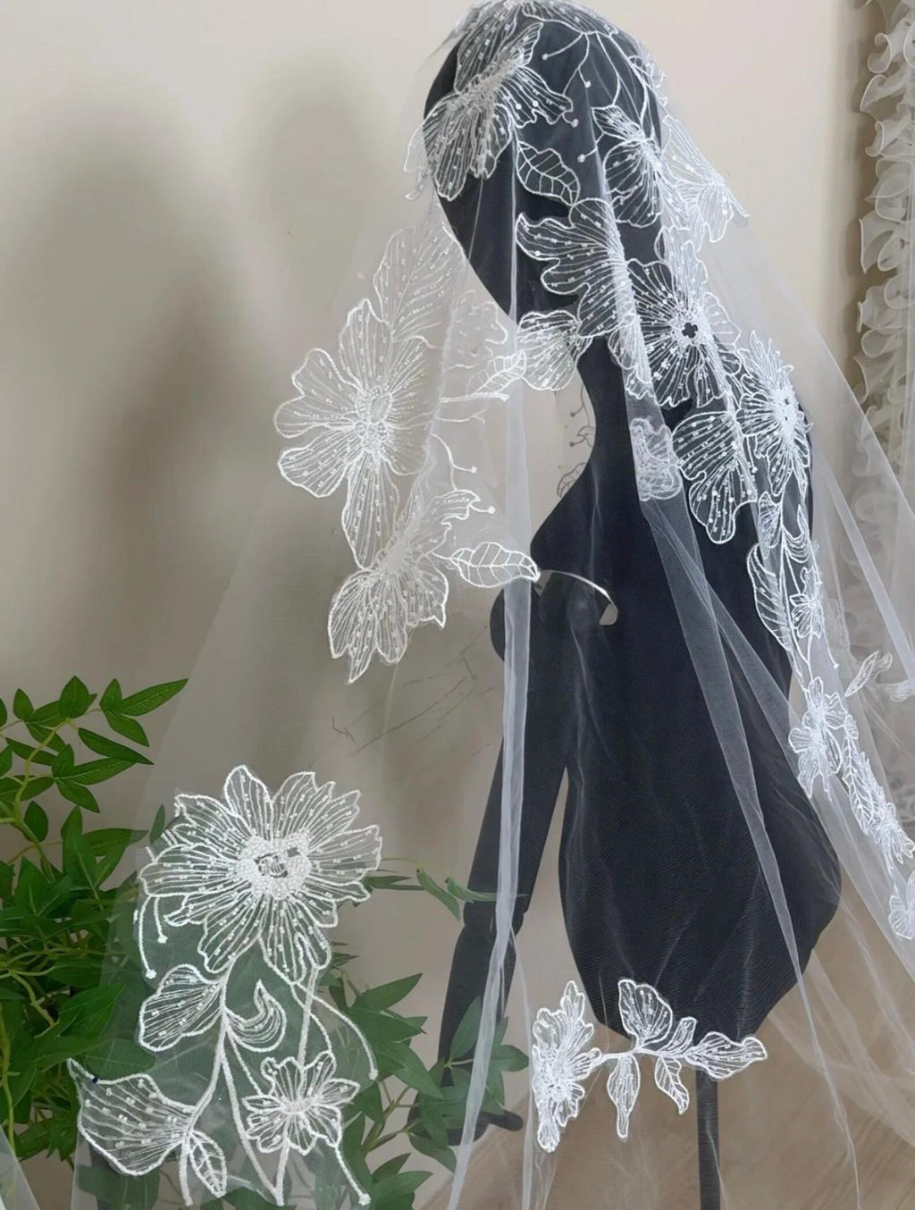 Floral Lace Cathedral Wedding Veil, 3D Flower Appliqué Long Bridal Veil